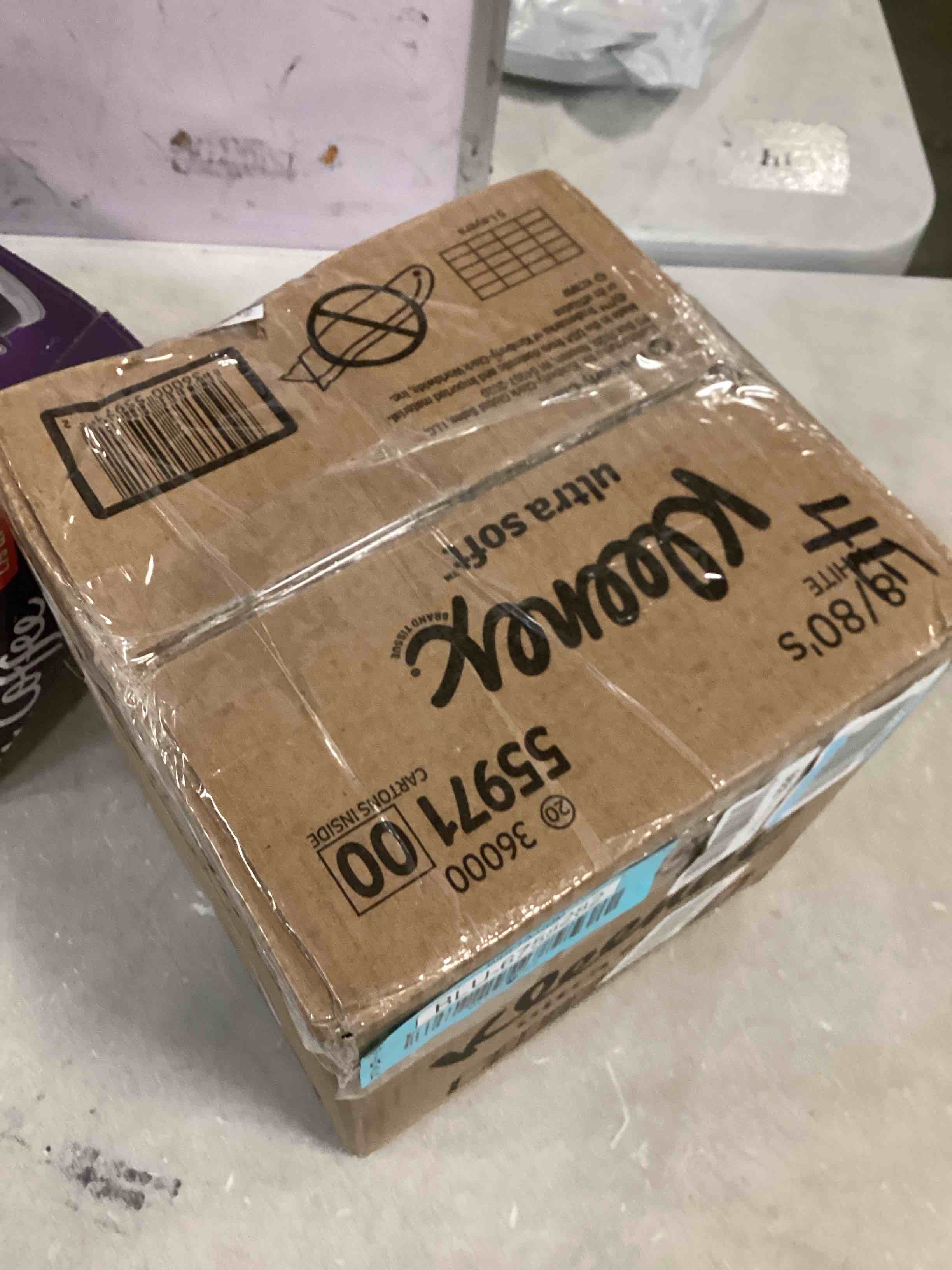https://s3.amazonaws.com/lotting-images-prod/bidfta/BLU6758282_1720625165271.jpeg