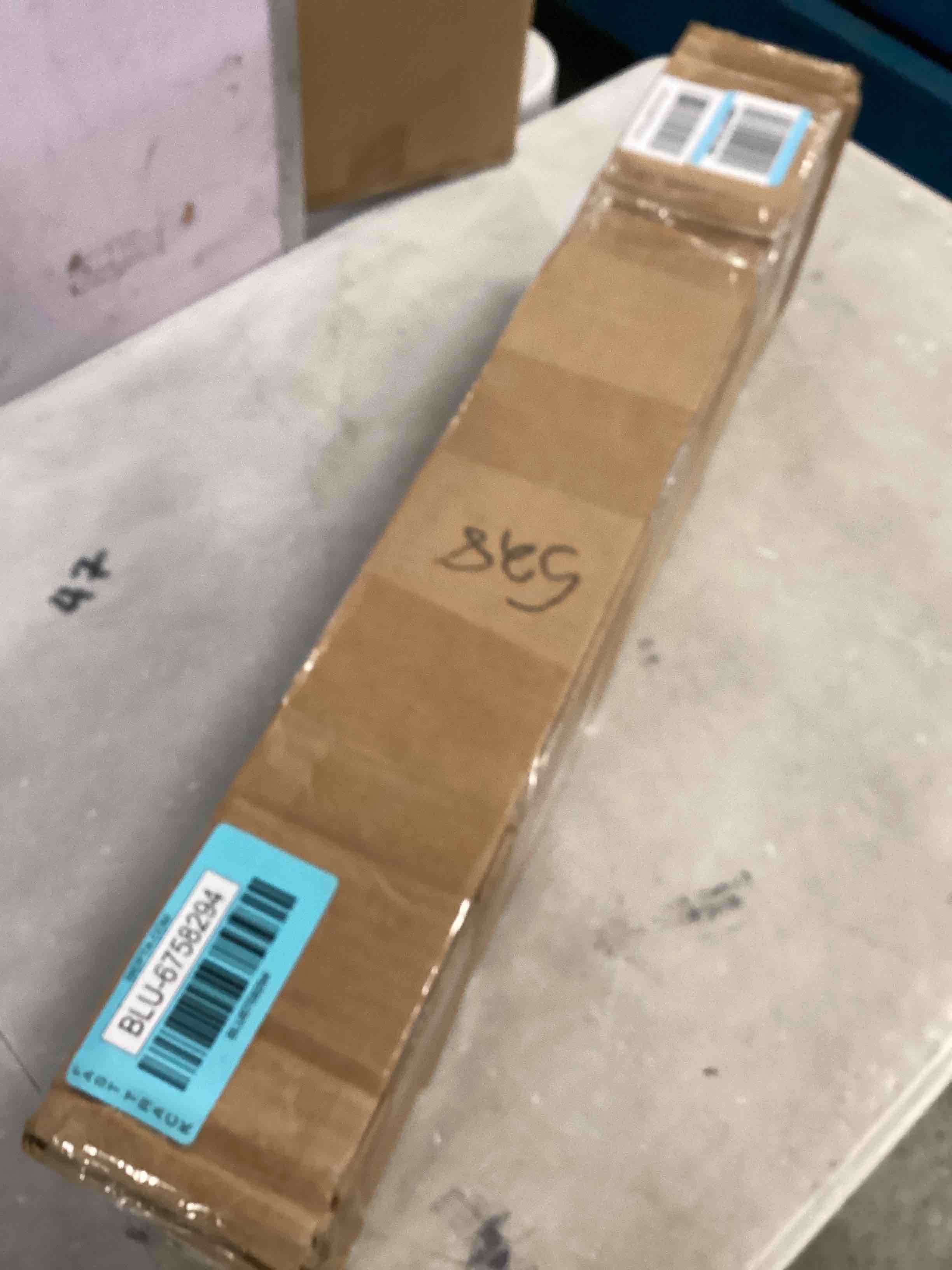 https://s3.amazonaws.com/lotting-images-prod/bidfta/BLU6758294_1720626276297.jpeg