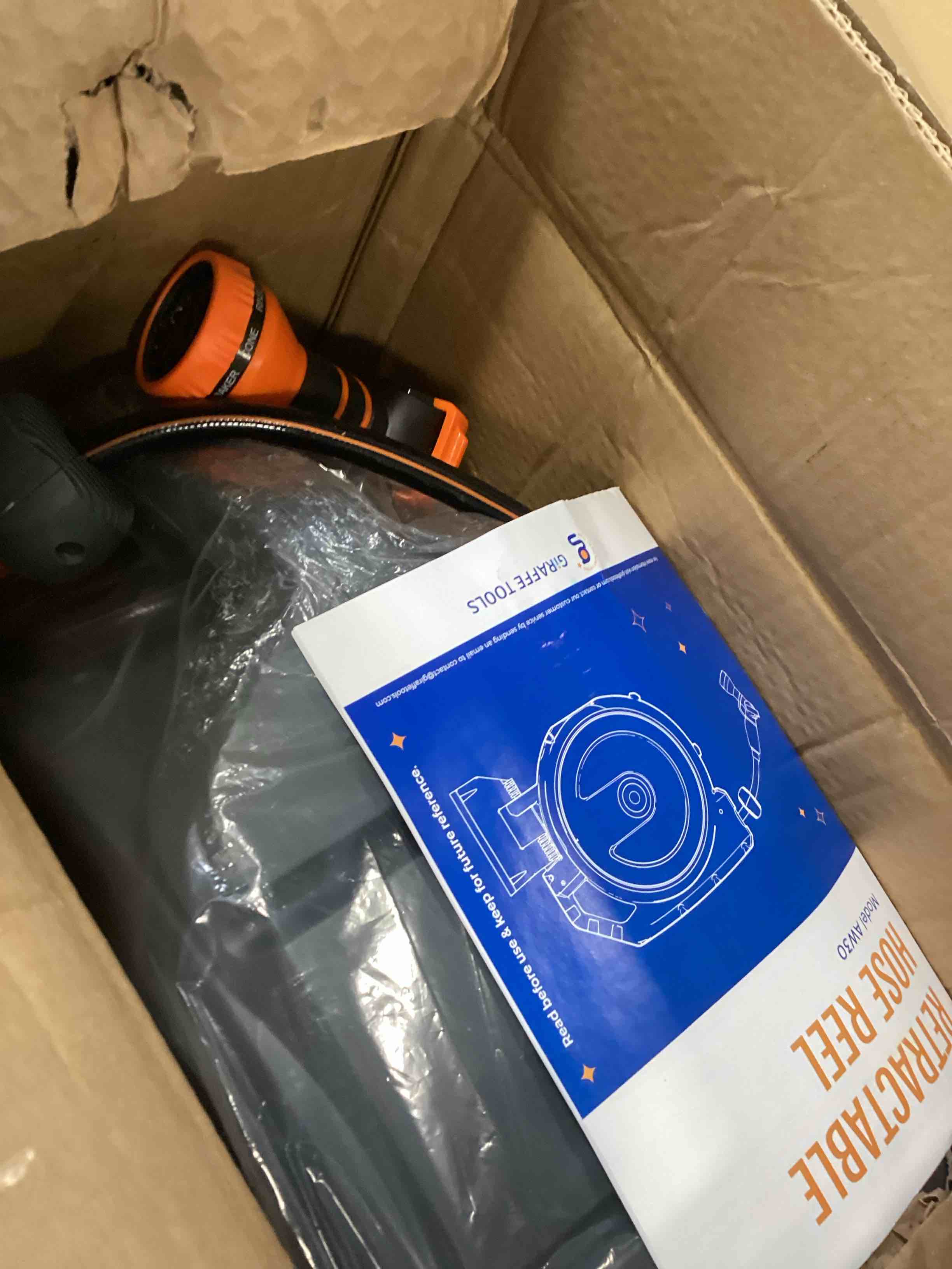 https://s3.amazonaws.com/lotting-images-prod/bidfta/BLU6758472_1720703888155.jpeg