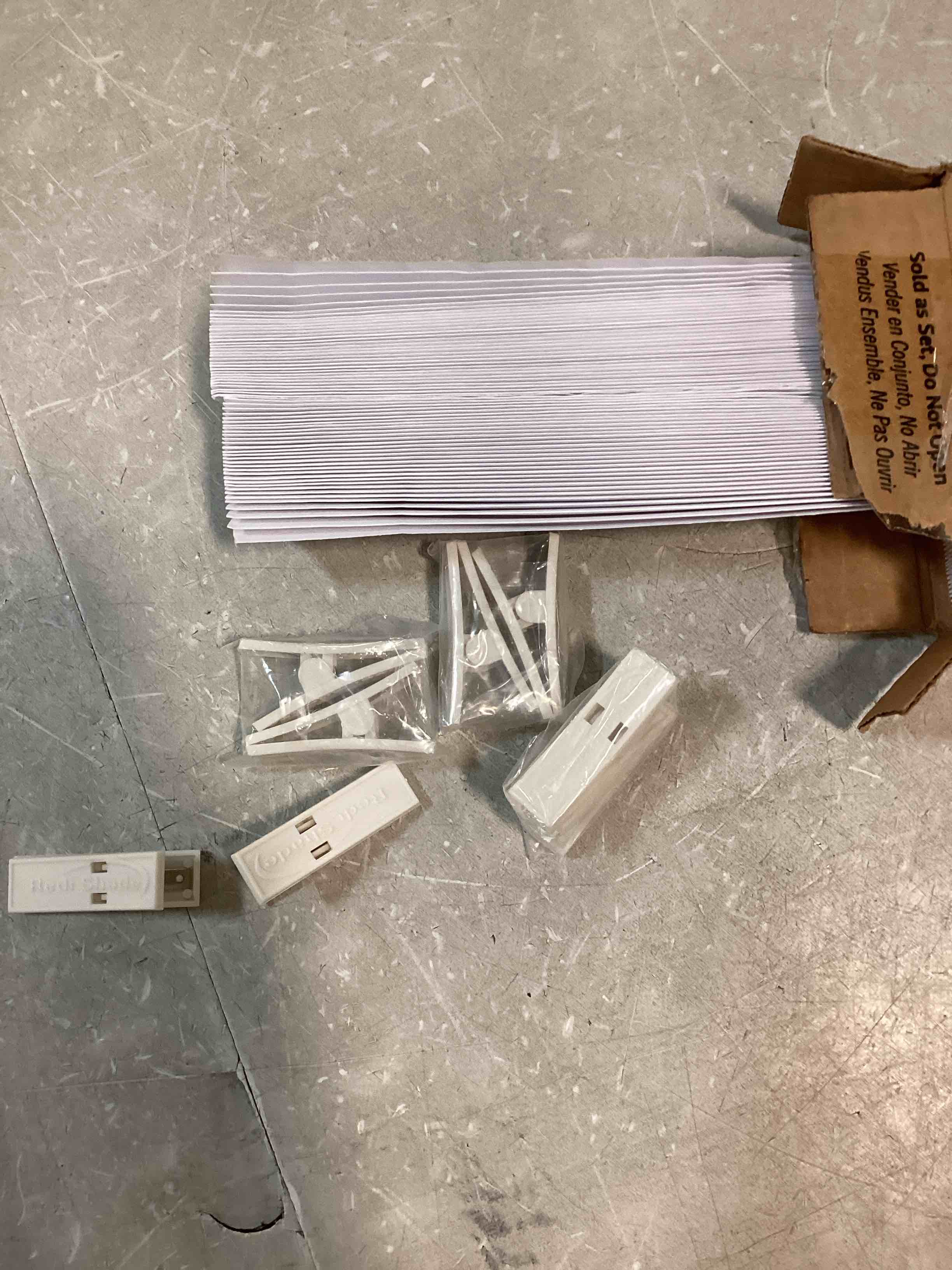 https://s3.amazonaws.com/lotting-images-prod/bidfta/BLU6758798_1720786467851.jpeg