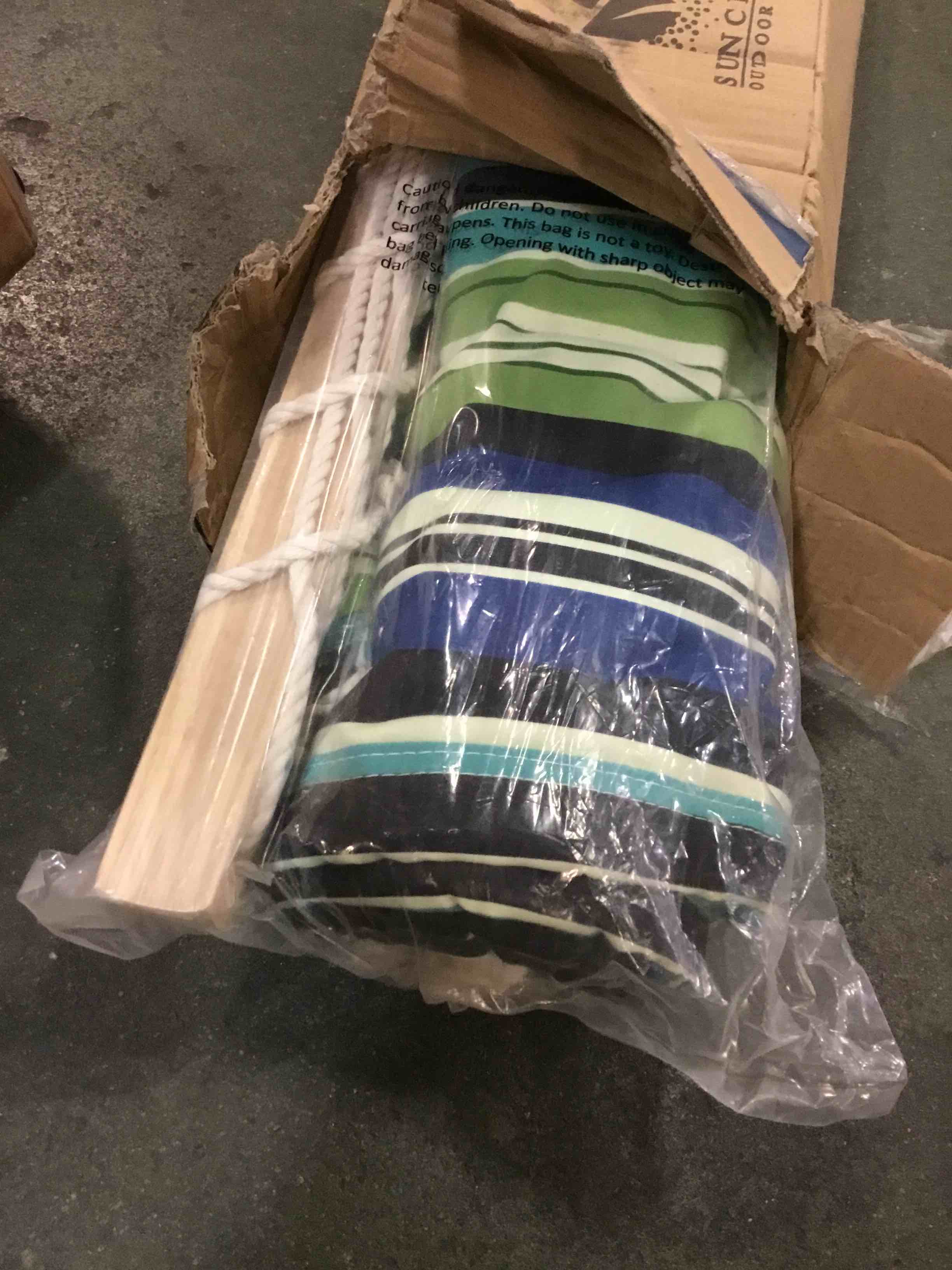 https://s3.amazonaws.com/lotting-images-prod/bidfta/BLU6759080_1721079499461.jpeg