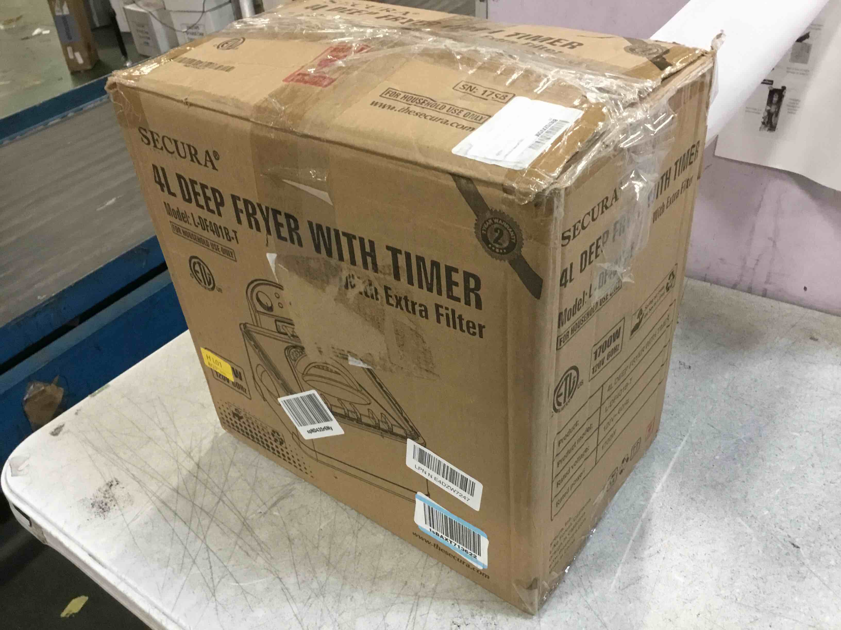 https://s3.amazonaws.com/lotting-images-prod/bidfta/BLU6759162_1721098483871.jpeg