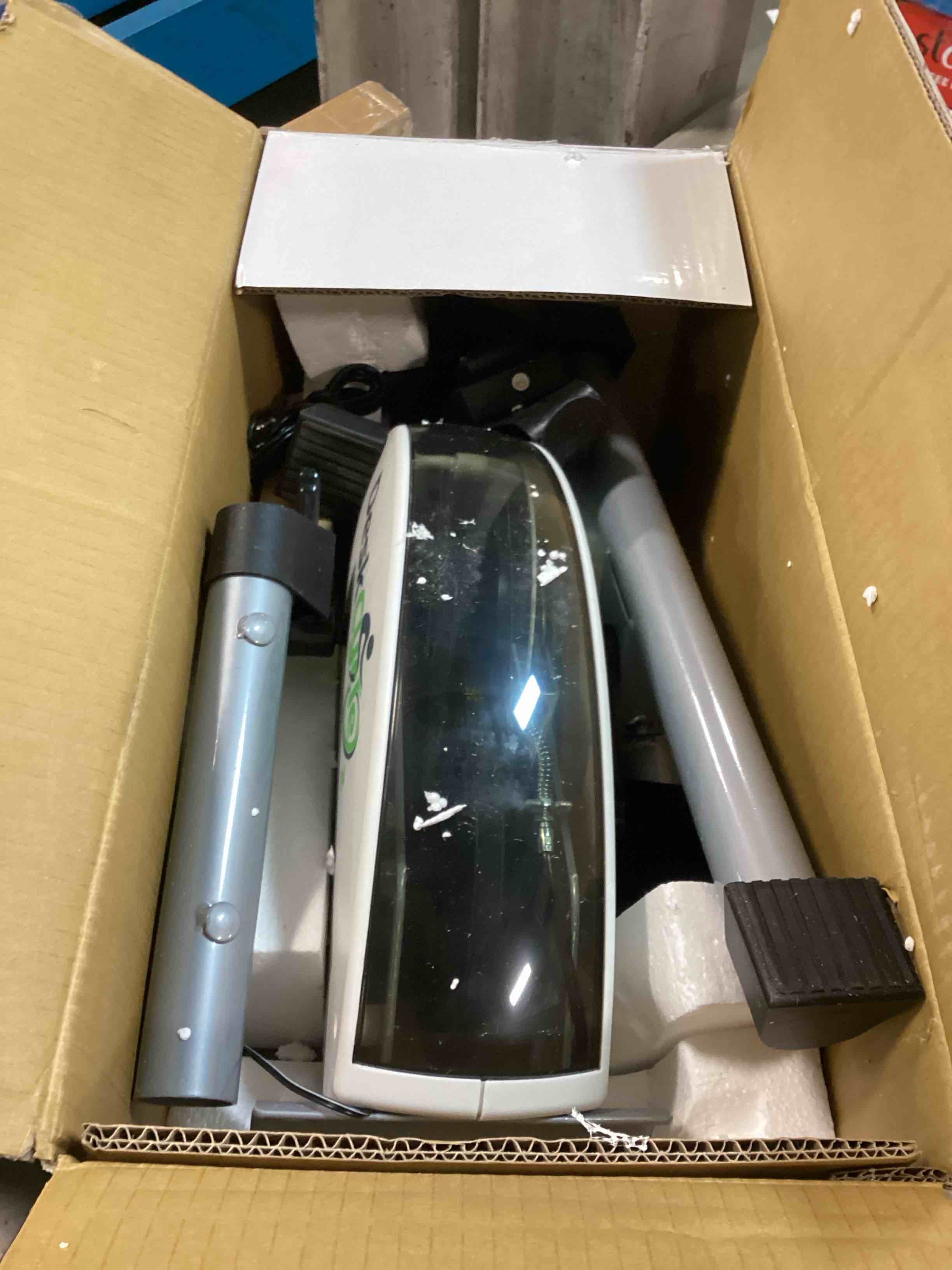 https://s3.amazonaws.com/lotting-images-prod/bidfta/BLU6759240_1721134157157.jpeg