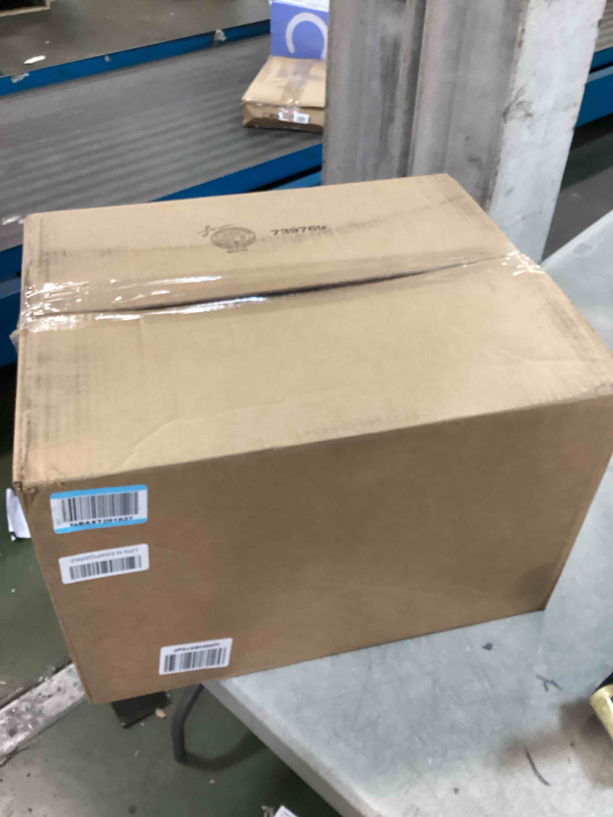 https://s3.amazonaws.com/lotting-images-prod/bidfta/BLU6759410_1721160458130.jpeg