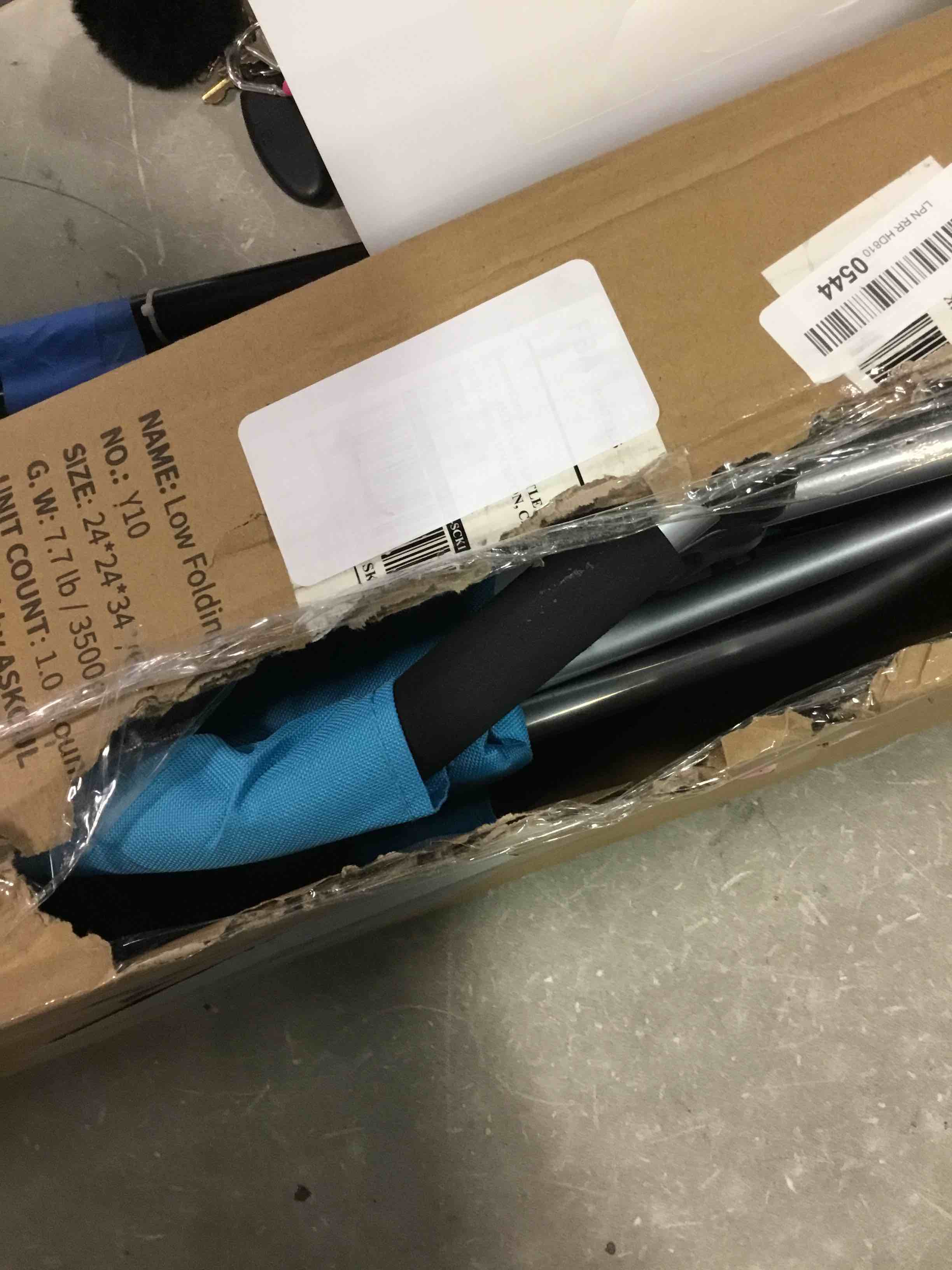 https://s3.amazonaws.com/lotting-images-prod/bidfta/BLU6759655_1720633708620.jpeg