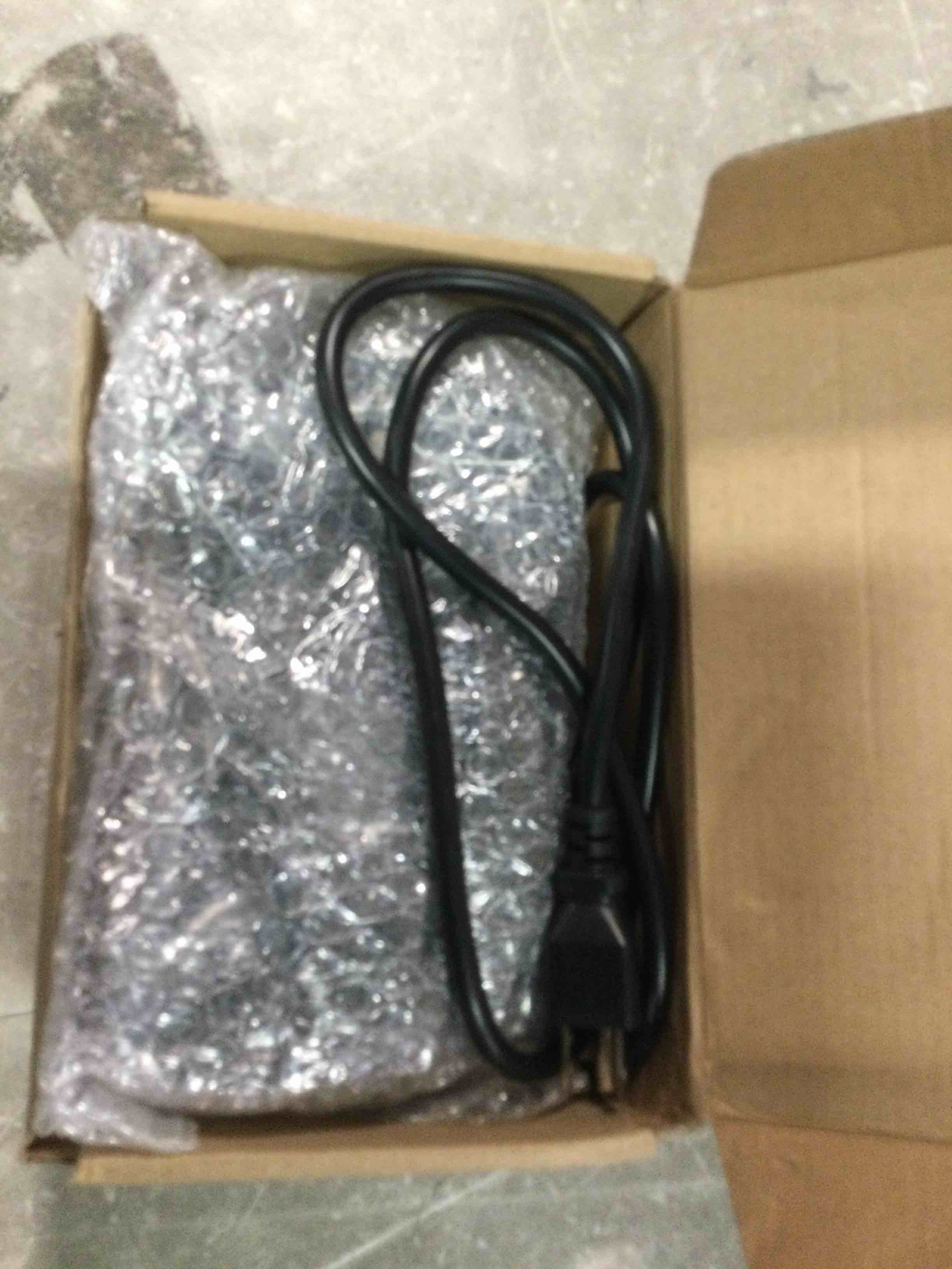 https://s3.amazonaws.com/lotting-images-prod/bidfta/BLU6759978_1720706105775.jpeg