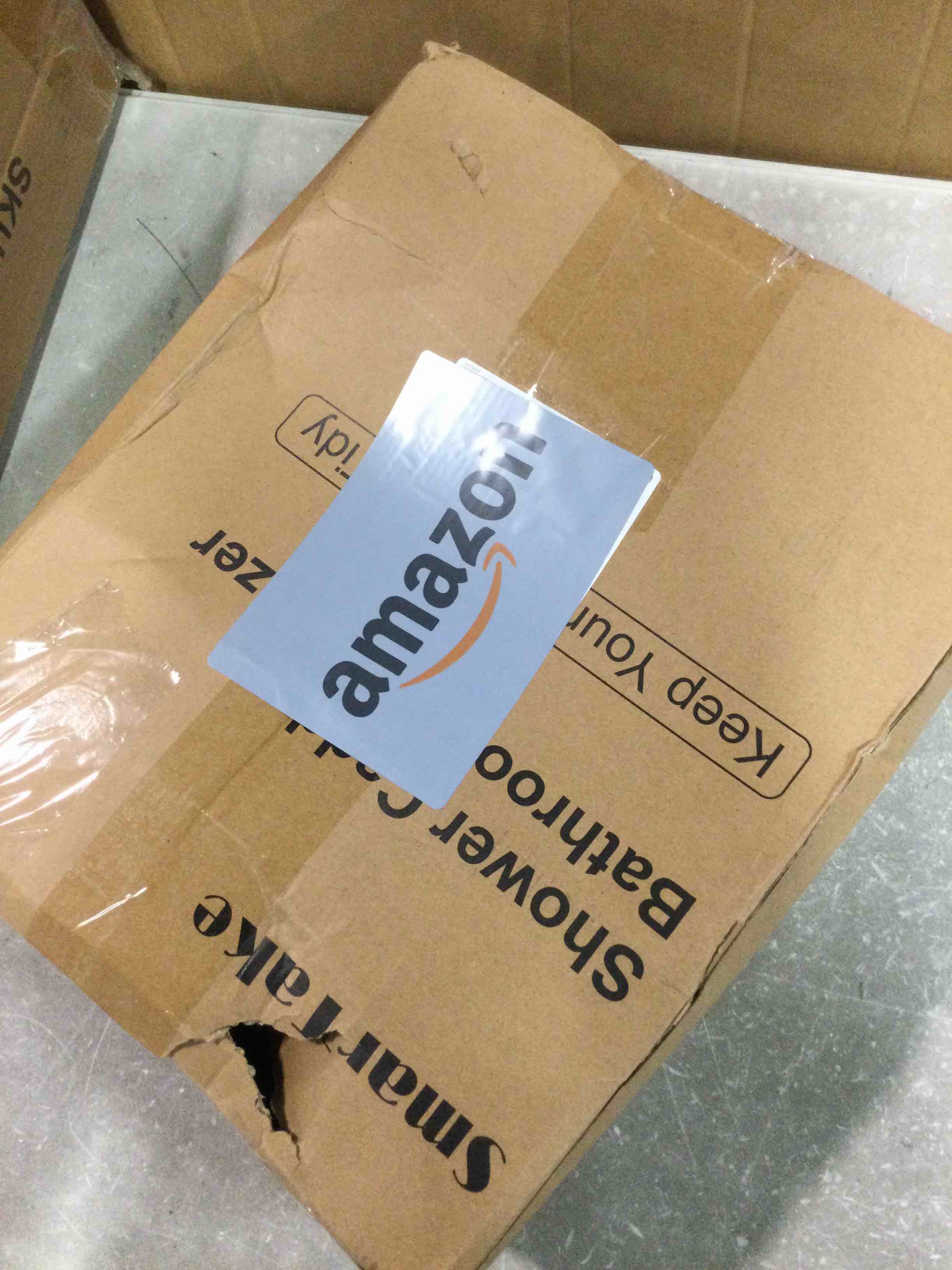 https://s3.amazonaws.com/lotting-images-prod/bidfta/BLU6760783_1721142292199.jpeg