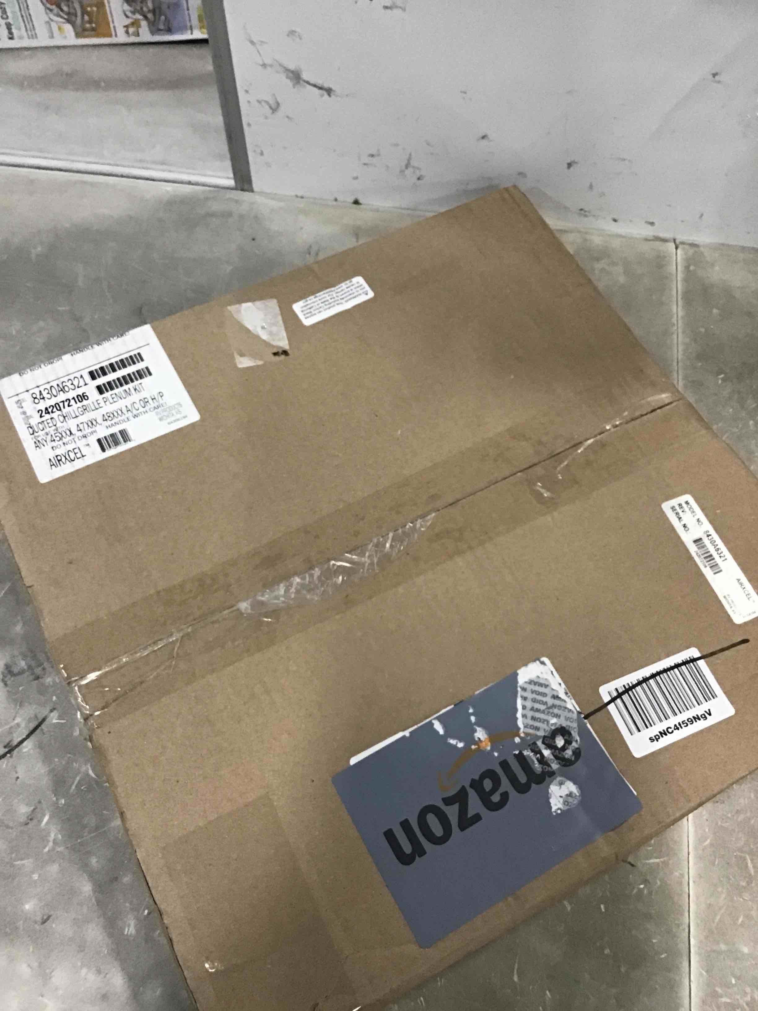 https://s3.amazonaws.com/lotting-images-prod/bidfta/BLU6761010_1720725786118.jpeg