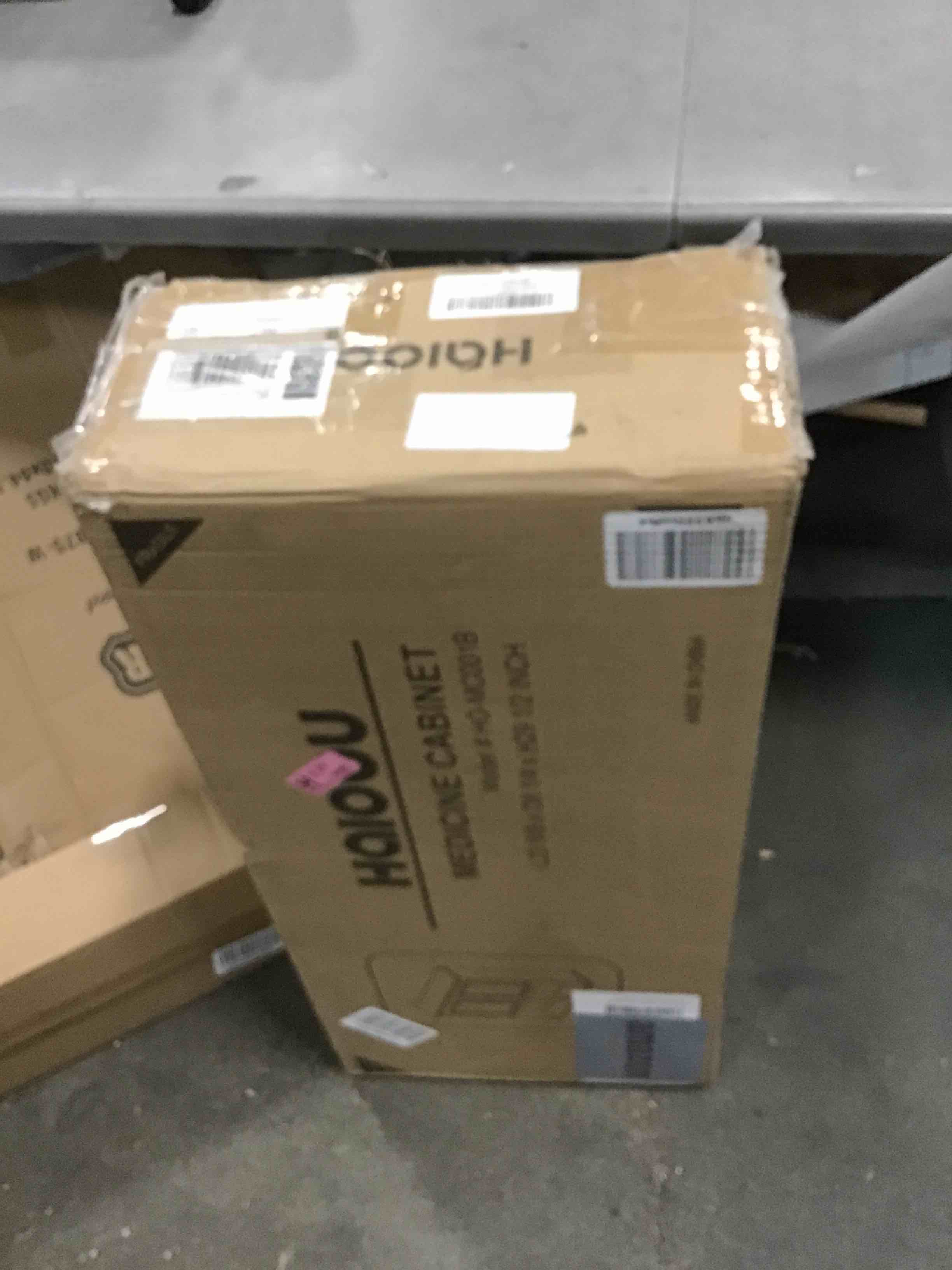https://s3.amazonaws.com/lotting-images-prod/bidfta/BLU6761154_1720791203546.jpeg