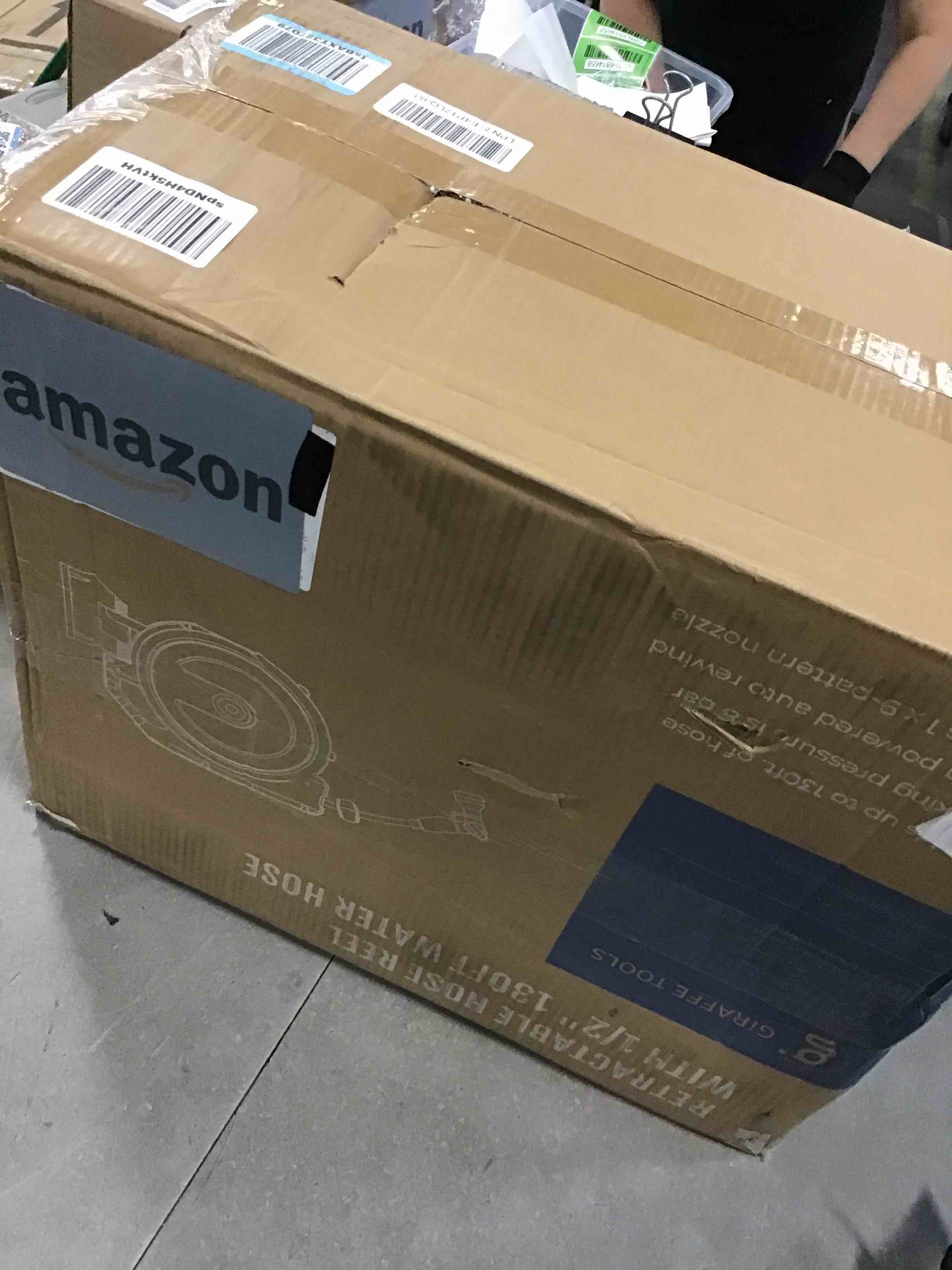 https://s3.amazonaws.com/lotting-images-prod/bidfta/BLU6761209_1720798820468.jpeg