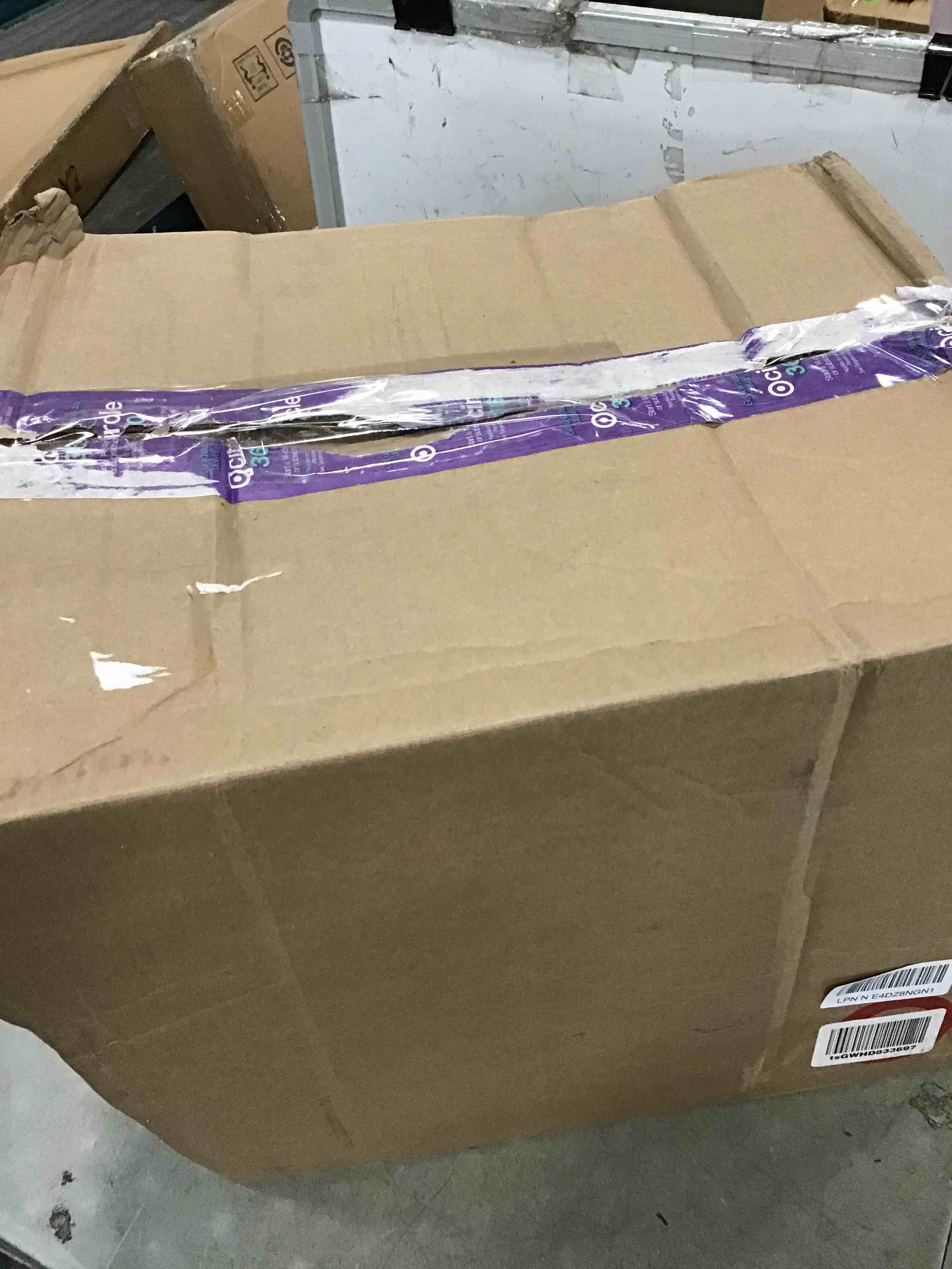 https://s3.amazonaws.com/lotting-images-prod/bidfta/BLU6761486_1721047308147.jpeg