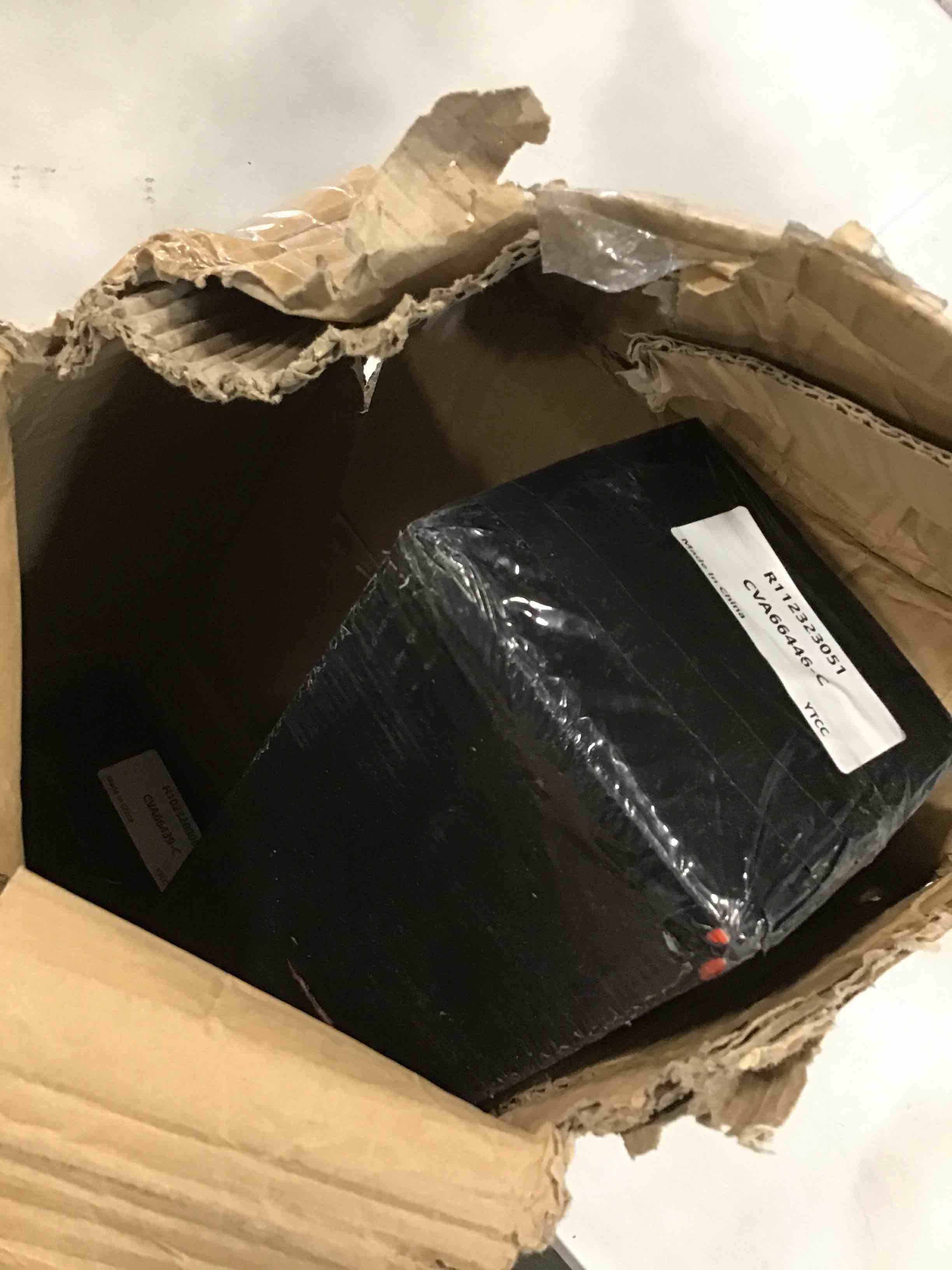 https://s3.amazonaws.com/lotting-images-prod/bidfta/BLU6761784_1721158689675.jpeg