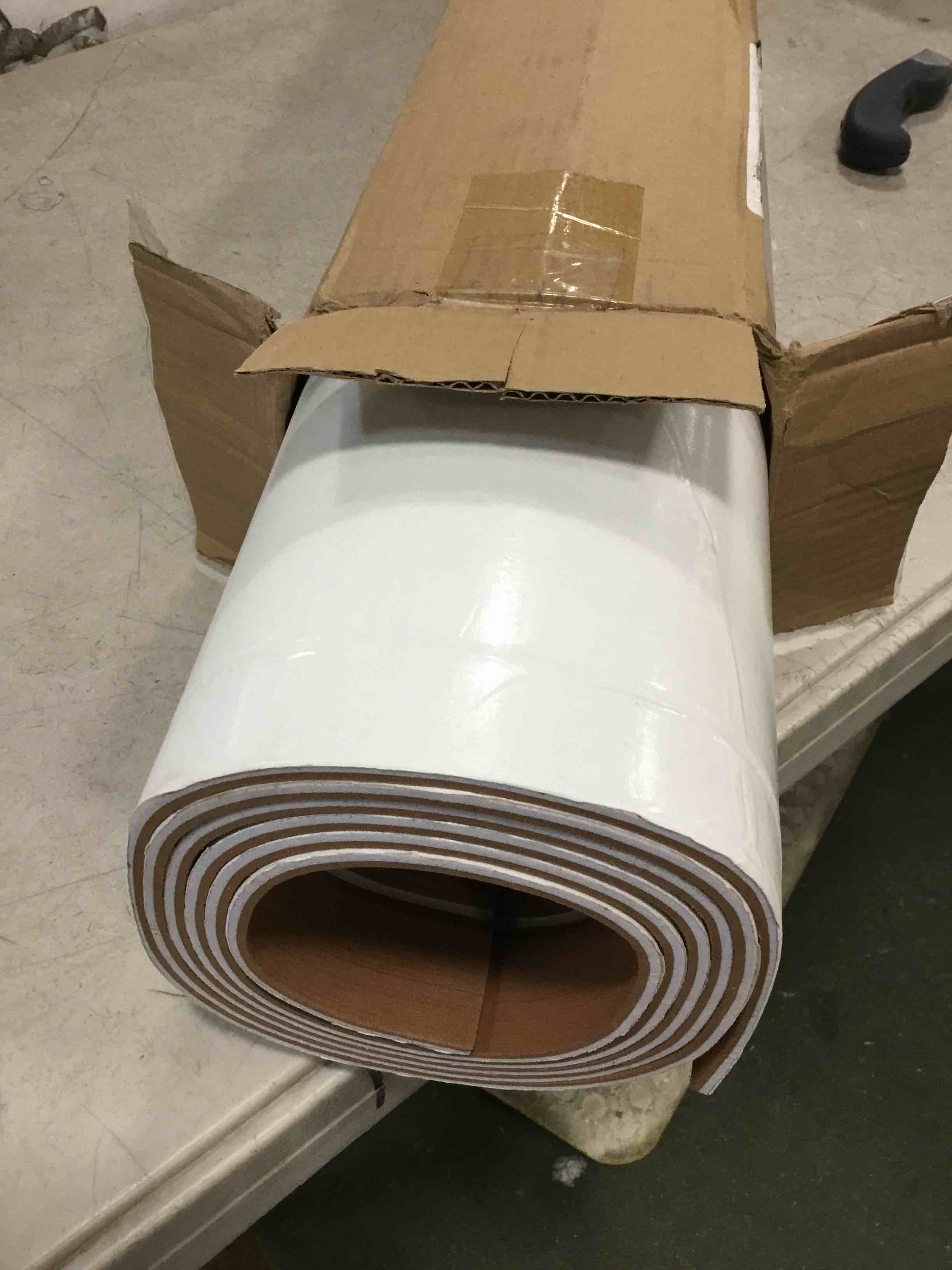 https://s3.amazonaws.com/lotting-images-prod/bidfta/BLU6761806_1721181403965.jpeg