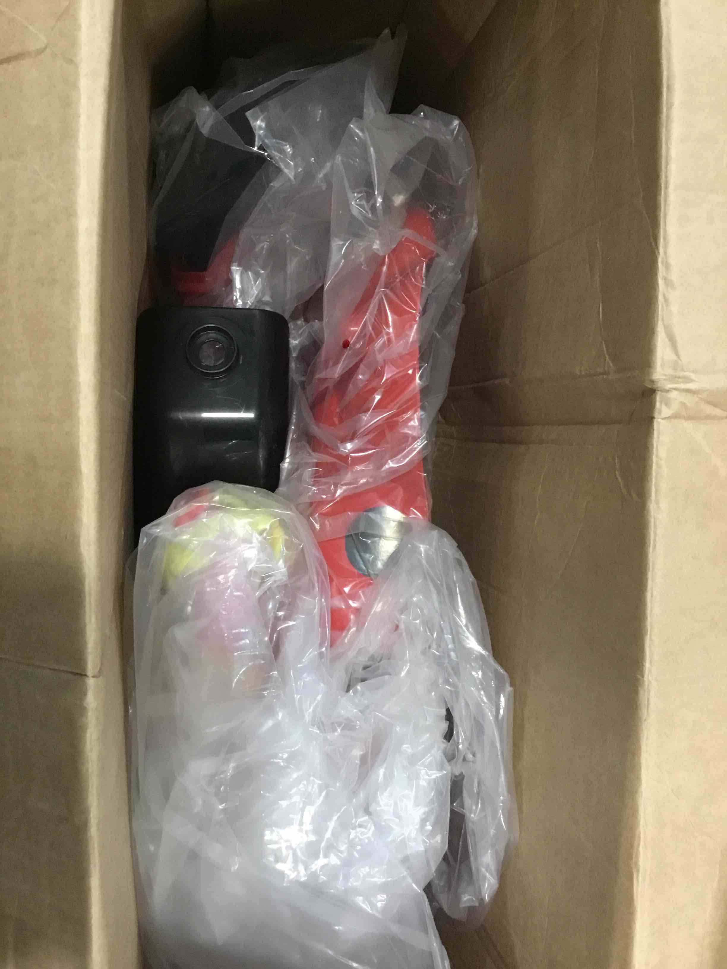 https://s3.amazonaws.com/lotting-images-prod/bidfta/BLU6761851_1721190920673.jpeg