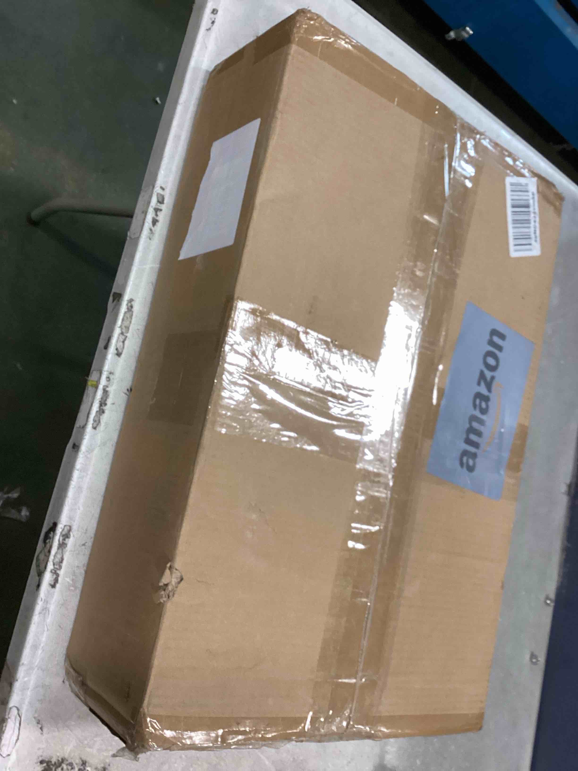 https://s3.amazonaws.com/lotting-images-prod/bidfta/BLU6762446_1720523459365.jpeg