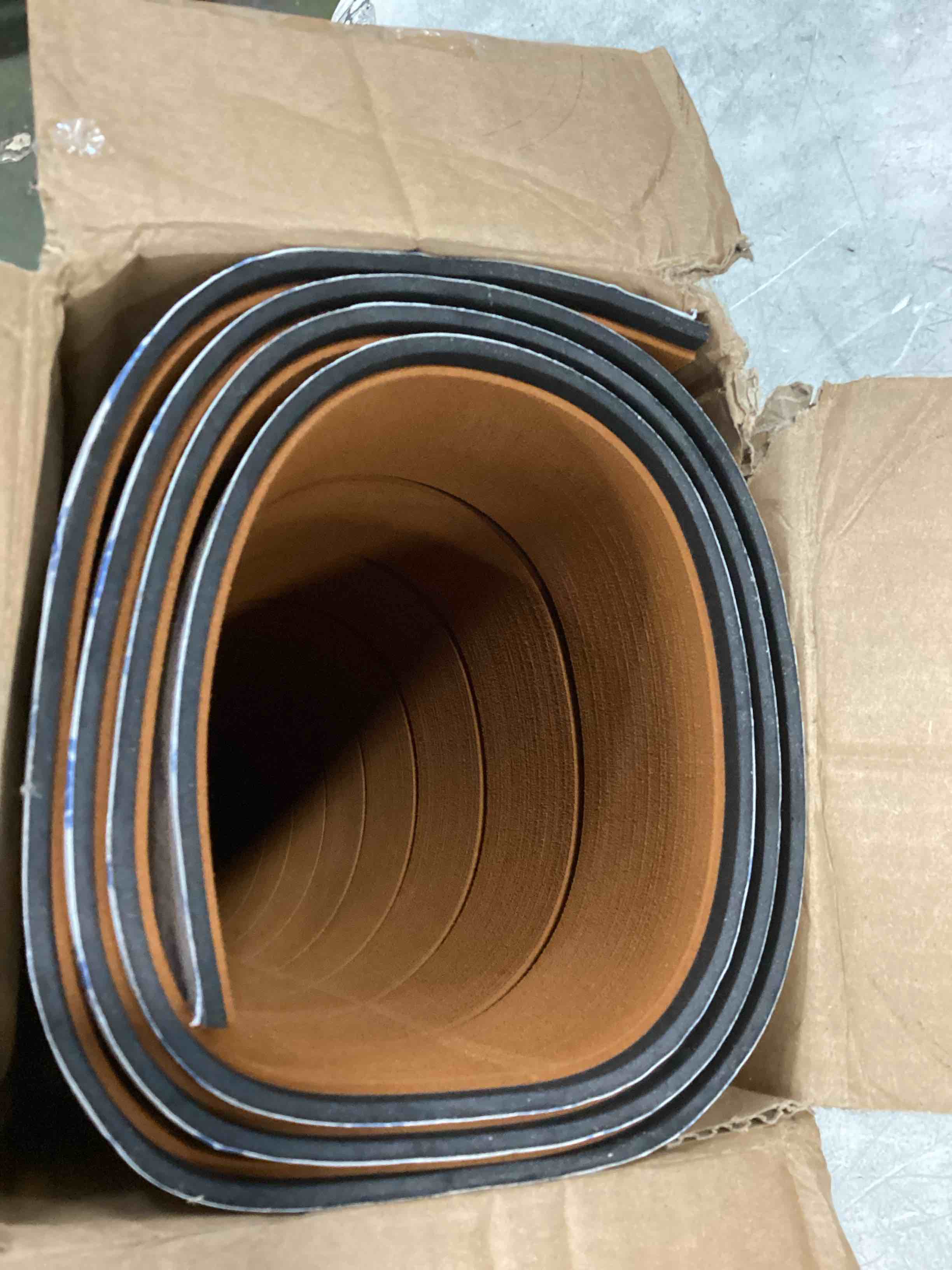 https://s3.amazonaws.com/lotting-images-prod/bidfta/BLU6762505_1720530587199.jpeg