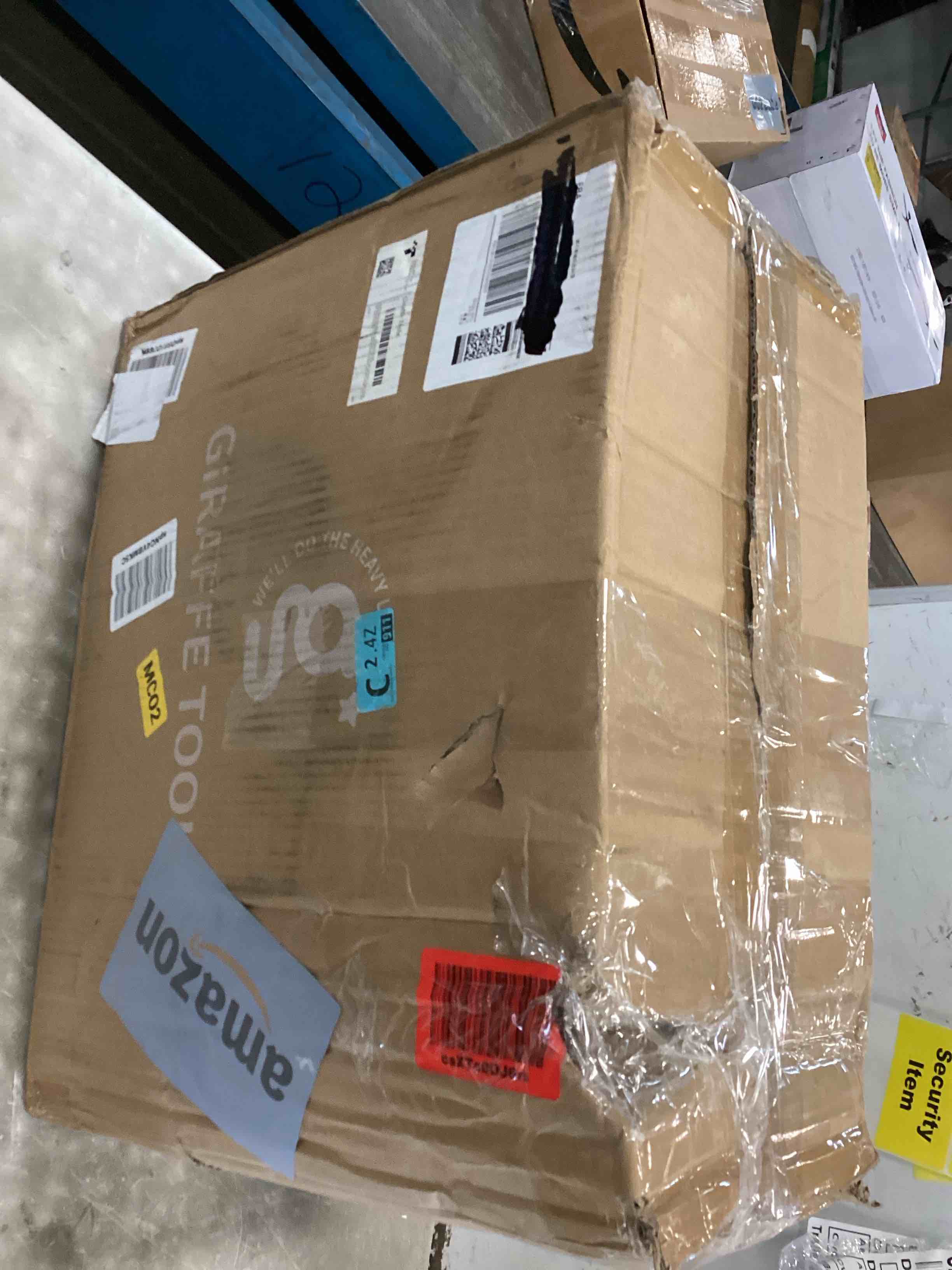 https://s3.amazonaws.com/lotting-images-prod/bidfta/BLU6762937_1720709802731.jpeg
