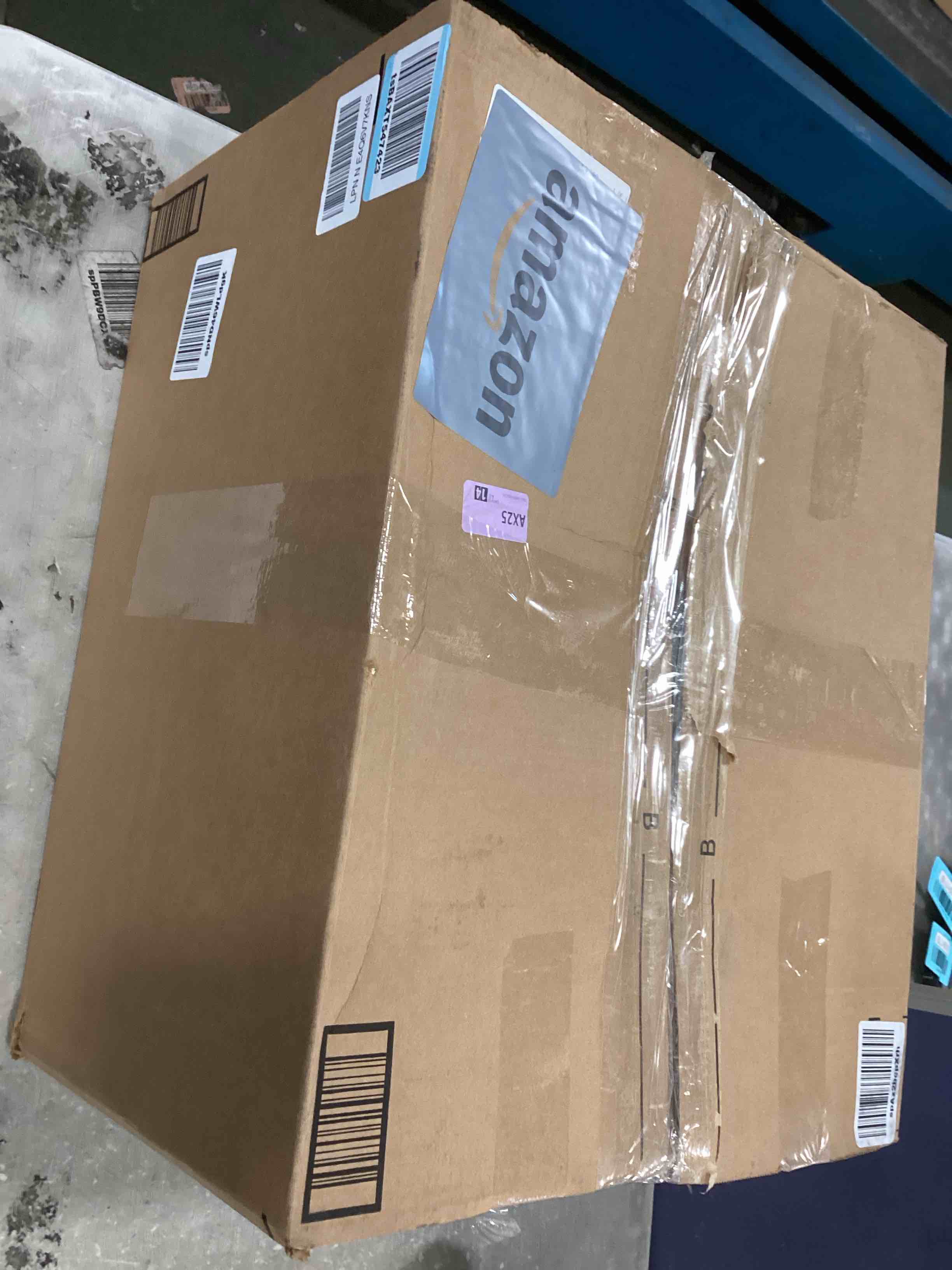 https://s3.amazonaws.com/lotting-images-prod/bidfta/BLU6763660_1721049515185.jpeg