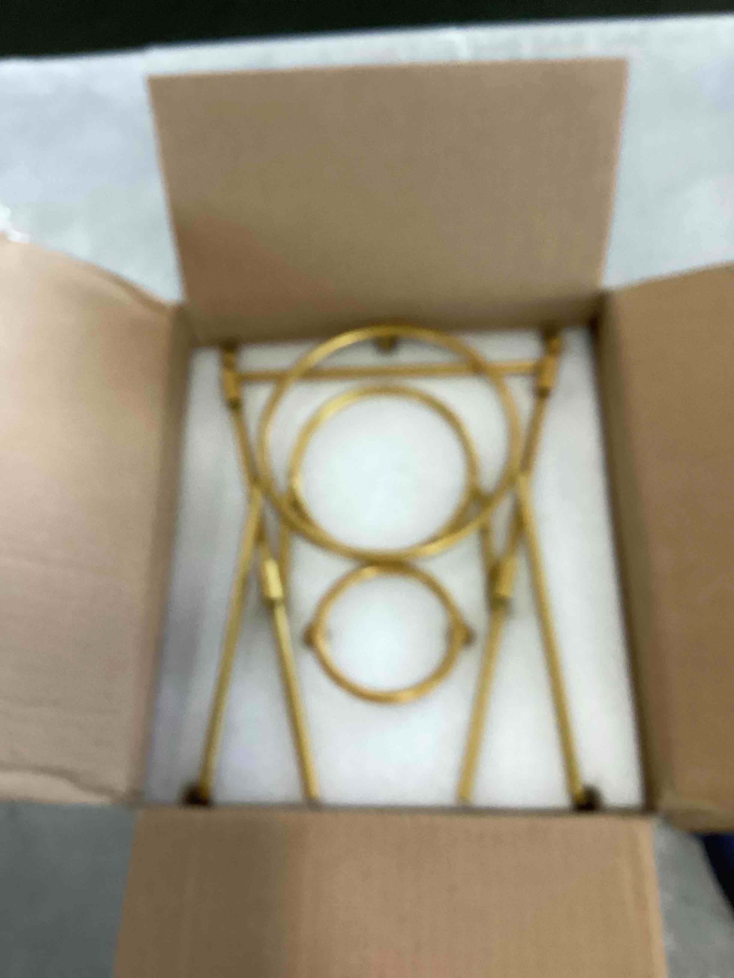 https://s3.amazonaws.com/lotting-images-prod/bidfta/BLU6765224_1720030960473.jpeg