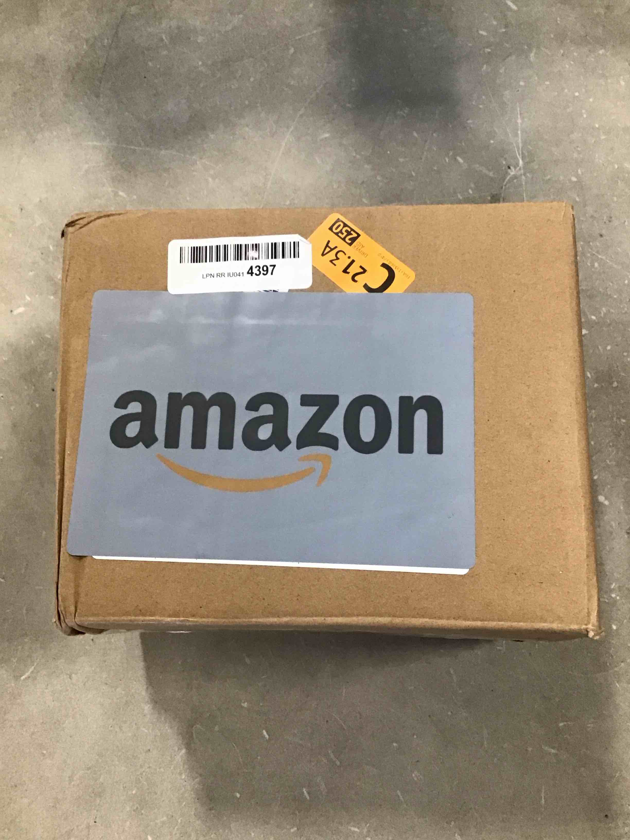 https://s3.amazonaws.com/lotting-images-prod/bidfta/BLU6765679_1719579970536.jpeg