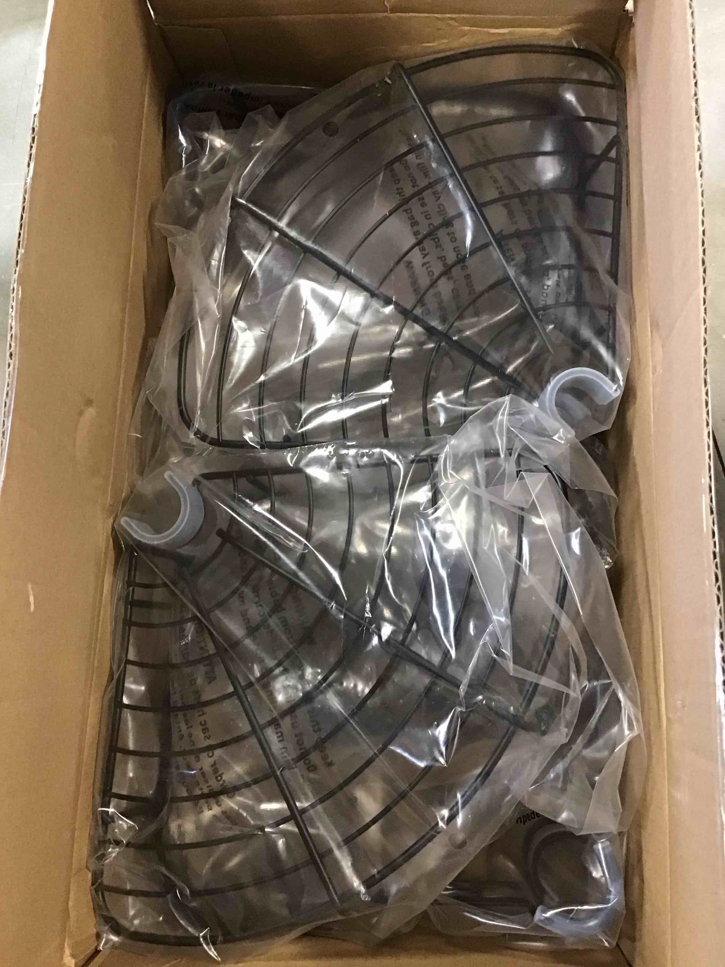 https://s3.amazonaws.com/lotting-images-prod/bidfta/BLU6765753_1719588246857.jpeg