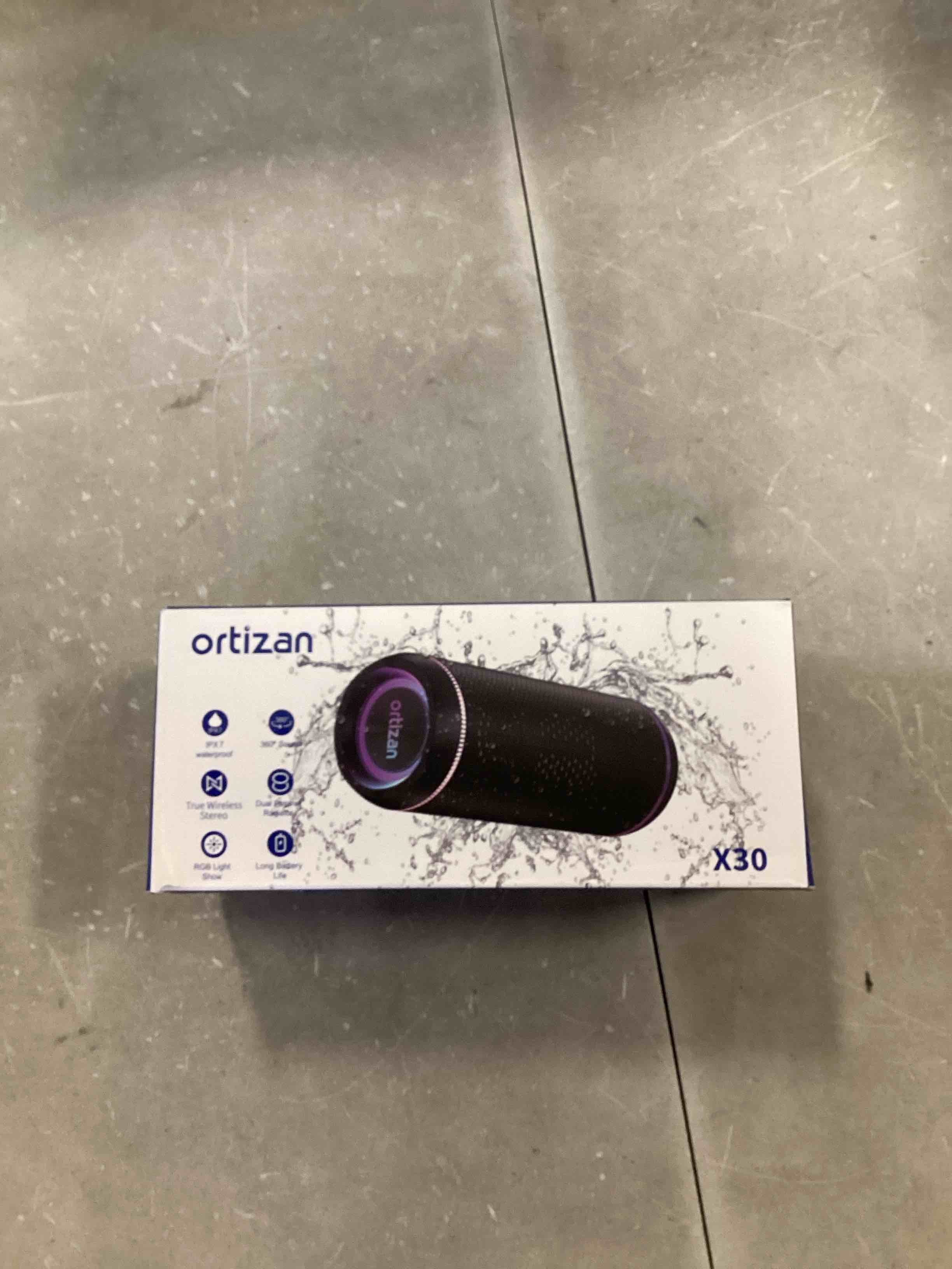 https://s3.amazonaws.com/lotting-images-prod/bidfta/BLU6765918_1719837976228.jpeg