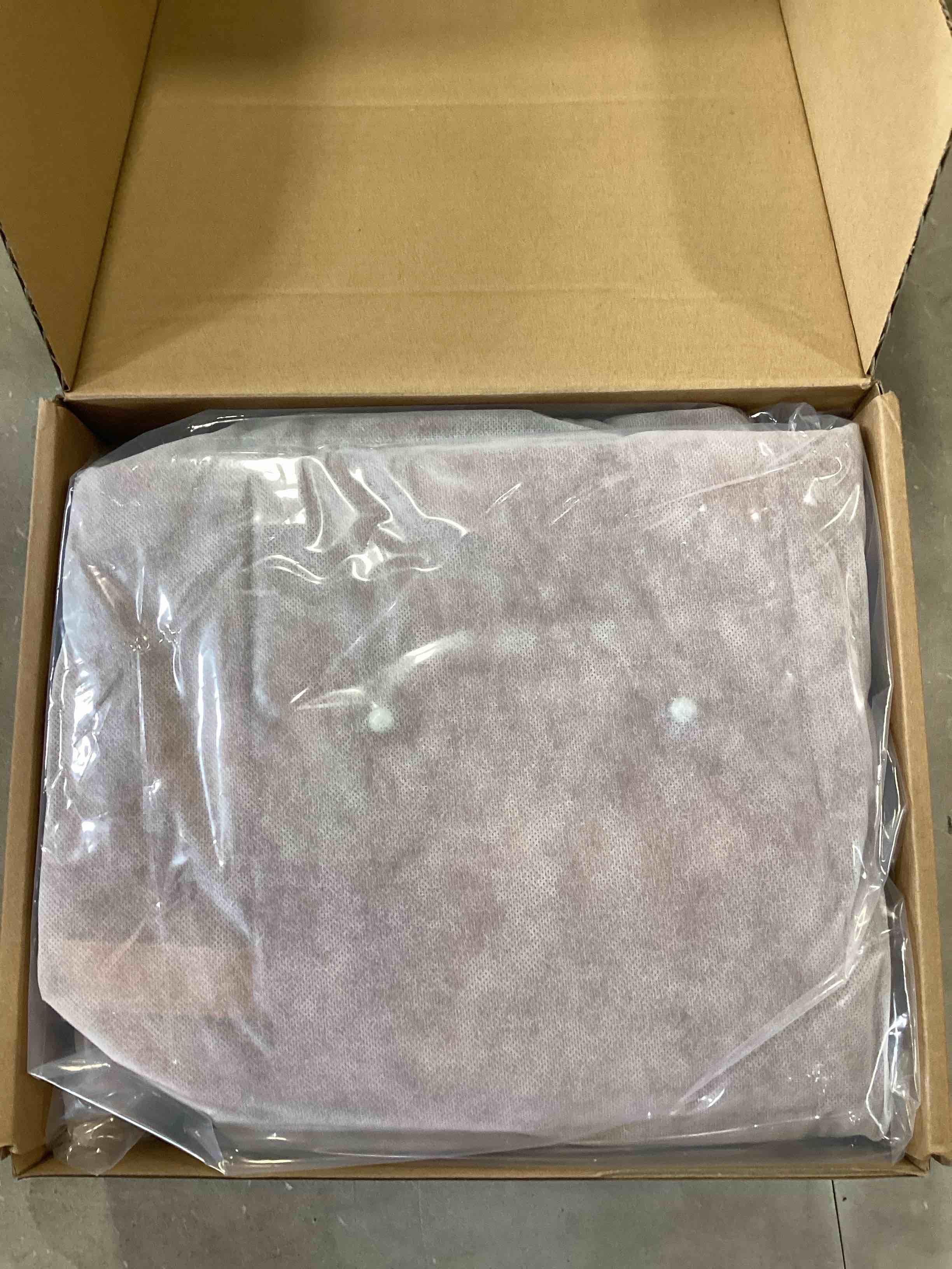 https://s3.amazonaws.com/lotting-images-prod/bidfta/BLU6766370_1720026291901.jpeg