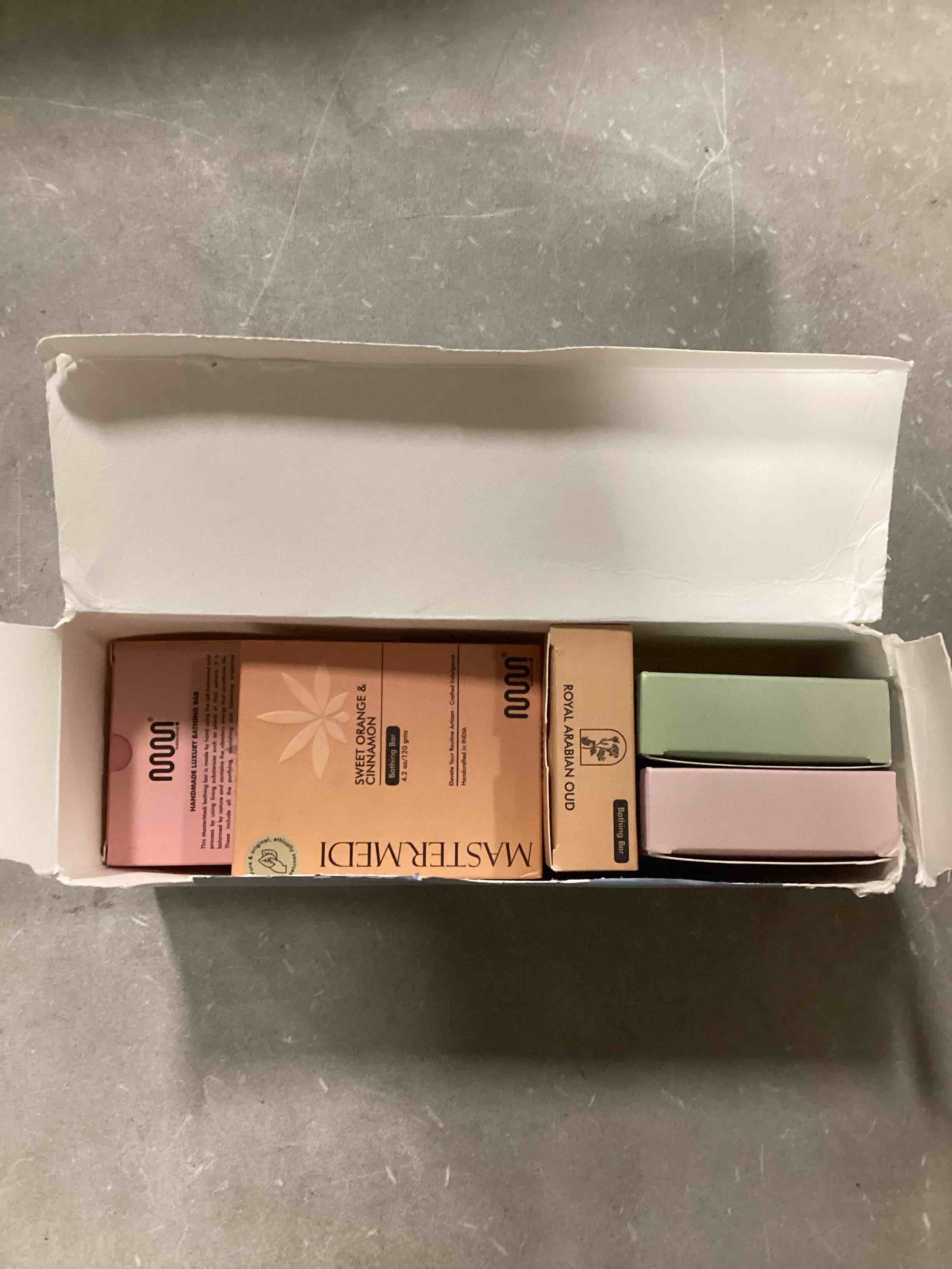 https://s3.amazonaws.com/lotting-images-prod/bidfta/BLU6766592_1720194576777.jpeg