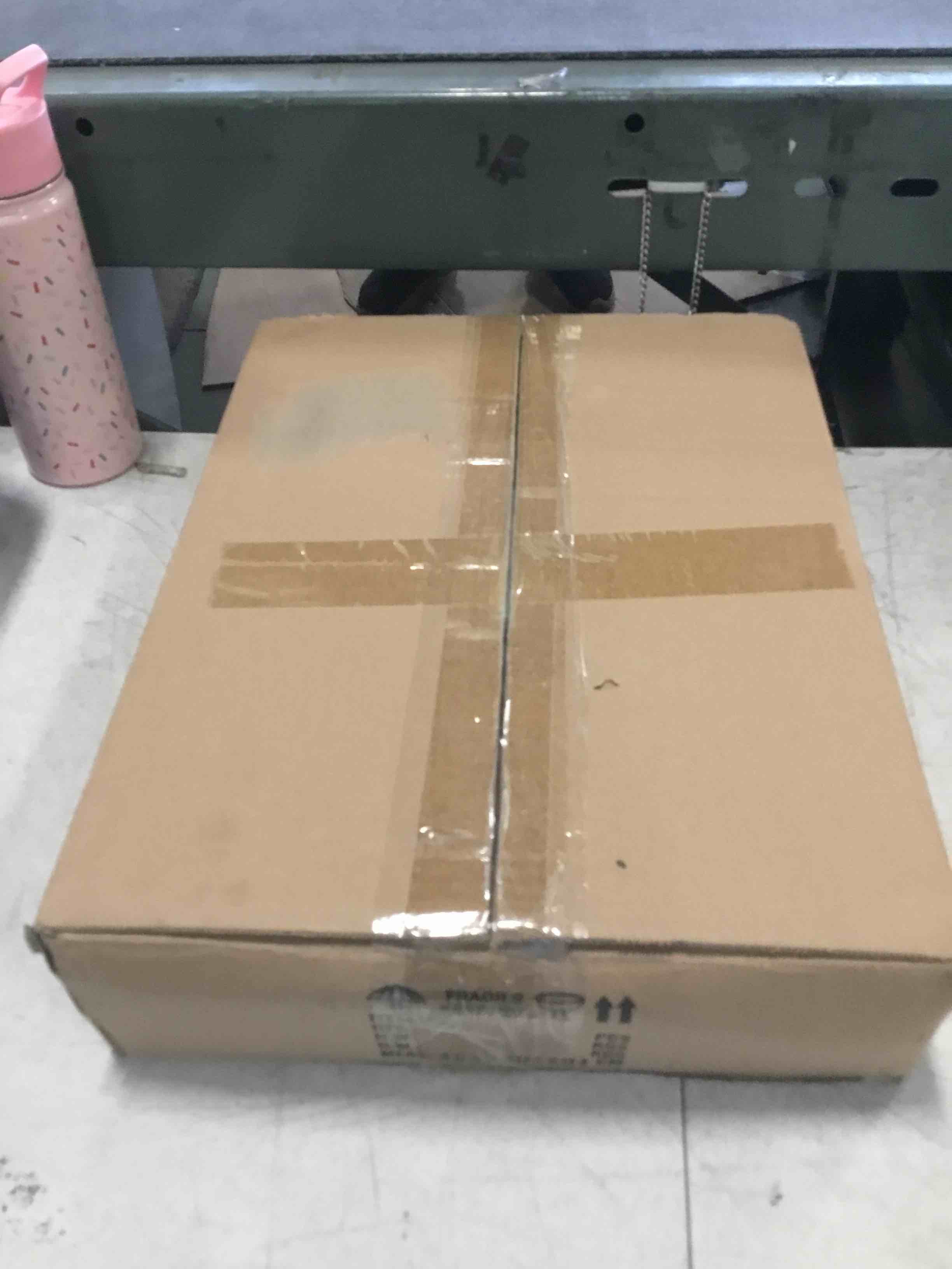 https://s3.amazonaws.com/lotting-images-prod/bidfta/BLU6767537_1719837636338.jpeg