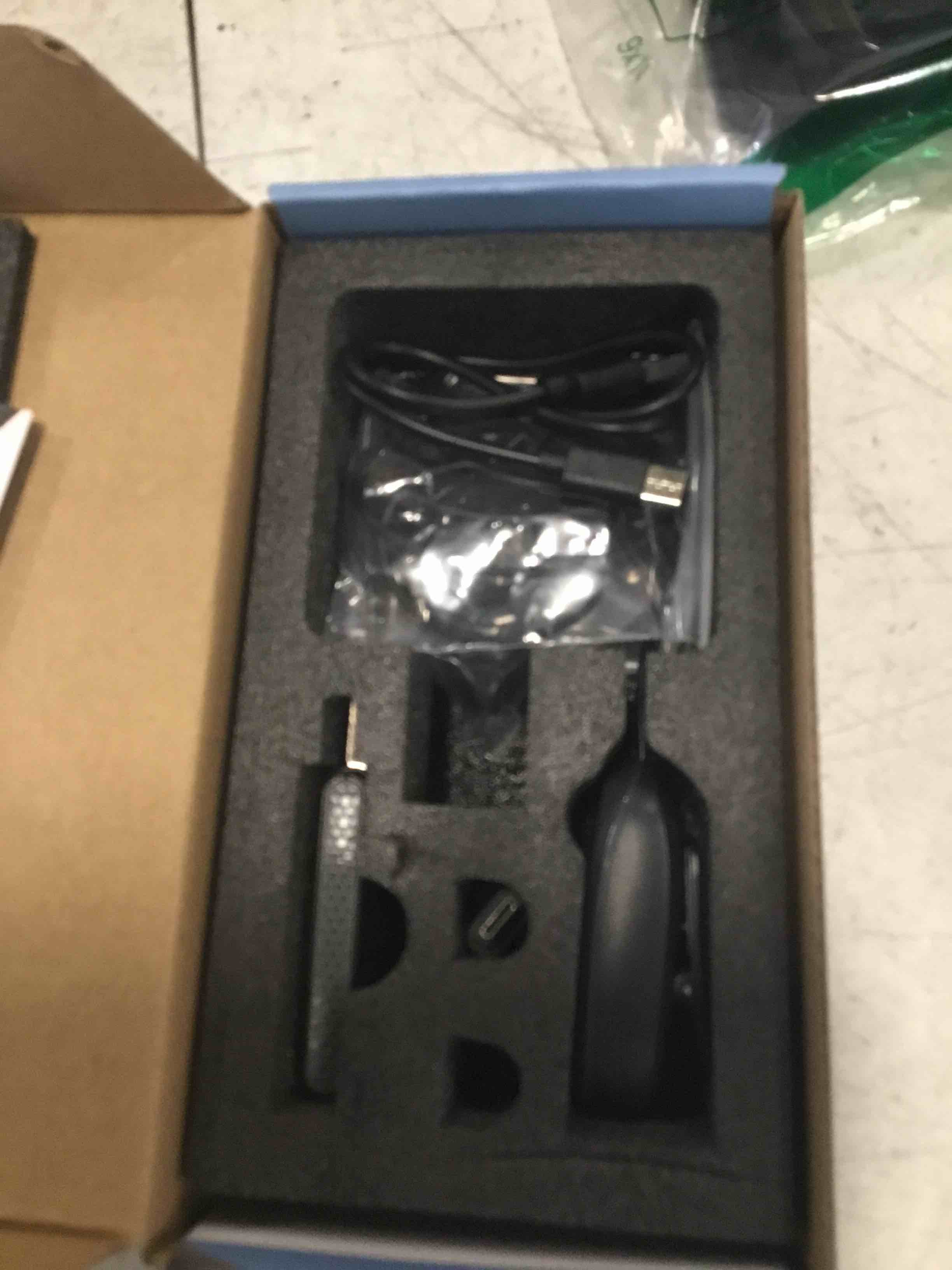 https://s3.amazonaws.com/lotting-images-prod/bidfta/BLU6767568_1719841175365.jpeg