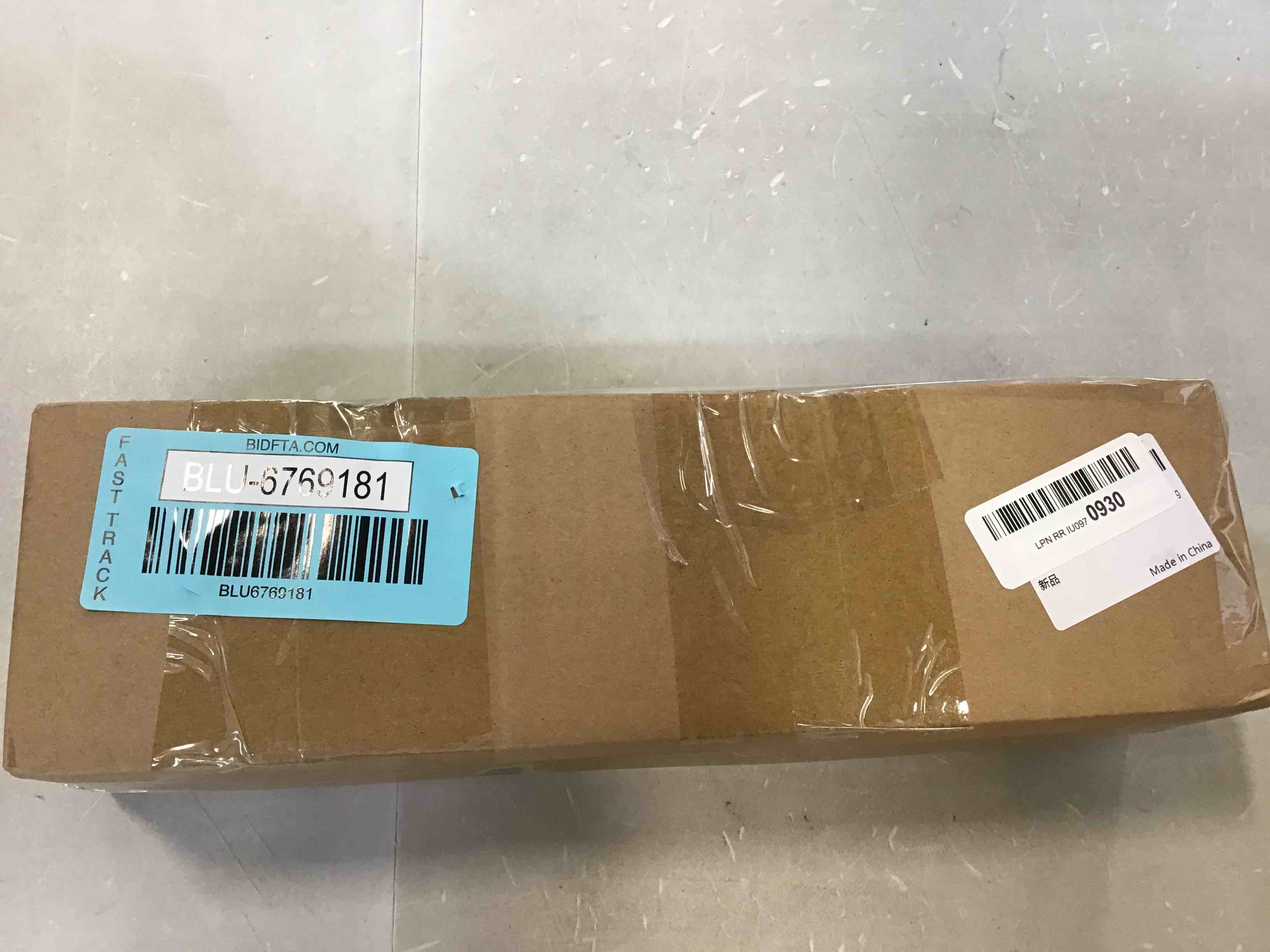 https://s3.amazonaws.com/lotting-images-prod/bidfta/BLU6769181_1720636919762.jpeg