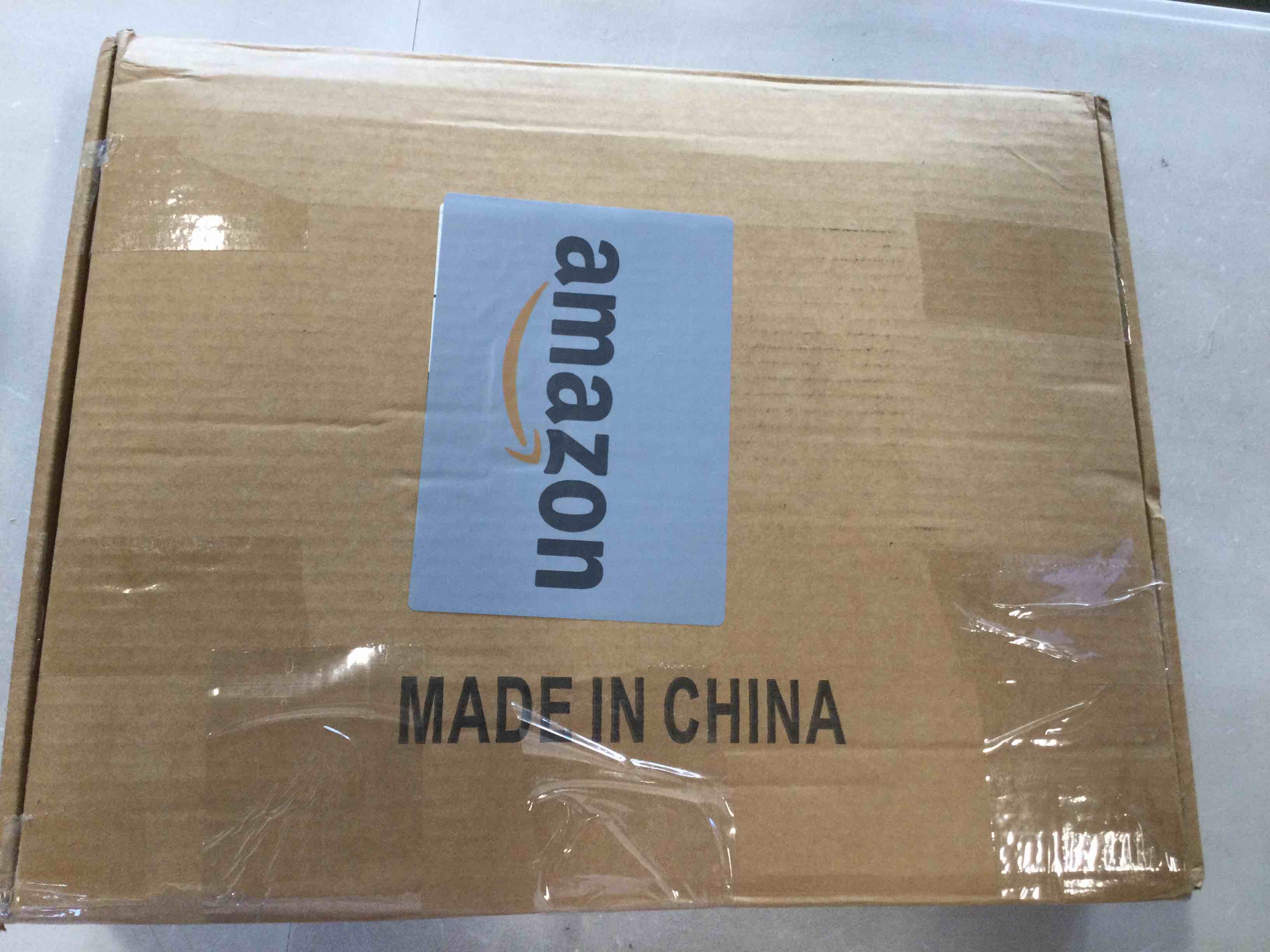 https://s3.amazonaws.com/lotting-images-prod/bidfta/BLU6769226_1720700787261.jpeg
