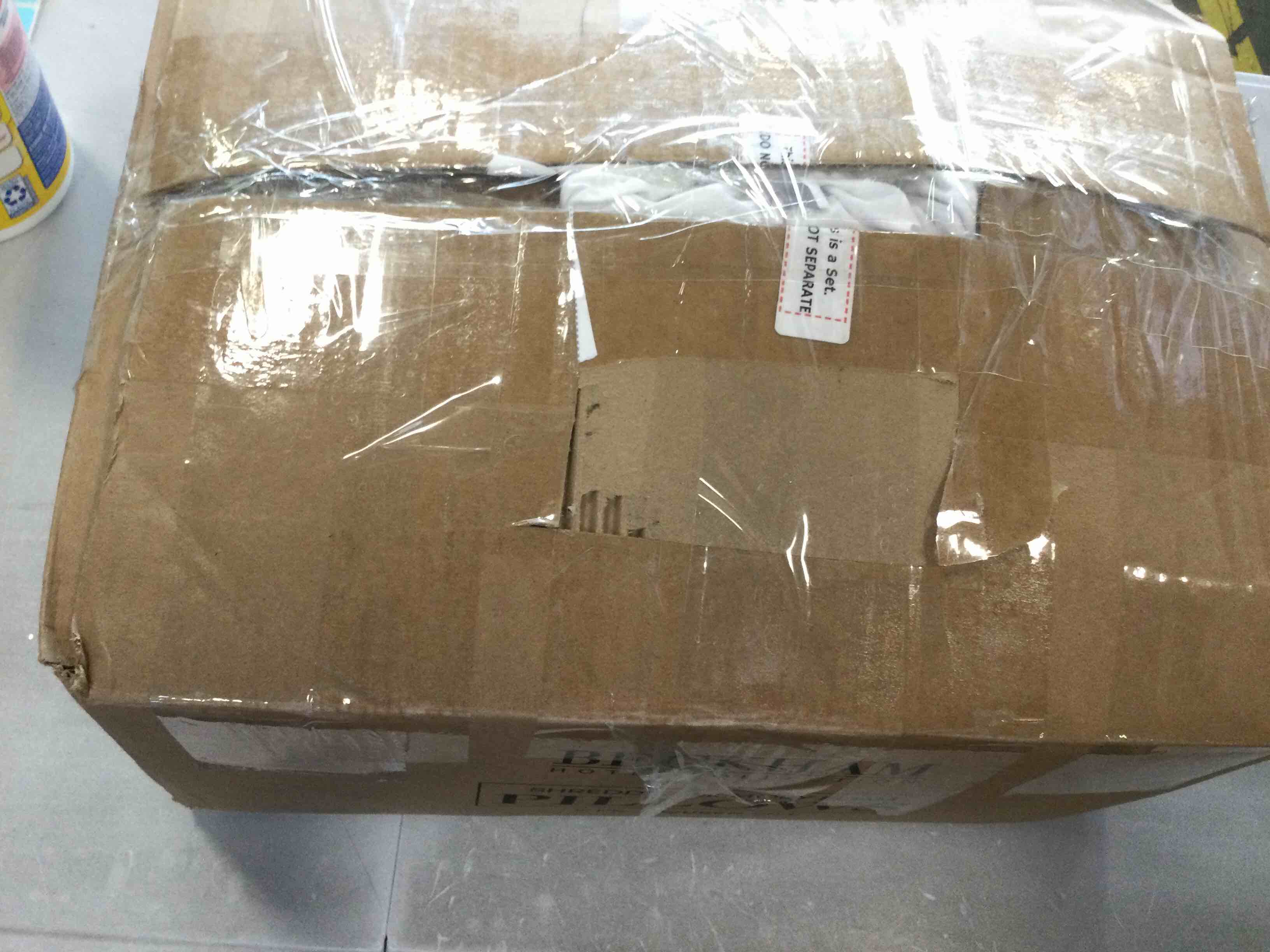 https://s3.amazonaws.com/lotting-images-prod/bidfta/BLU6769228_1720701018589.jpeg