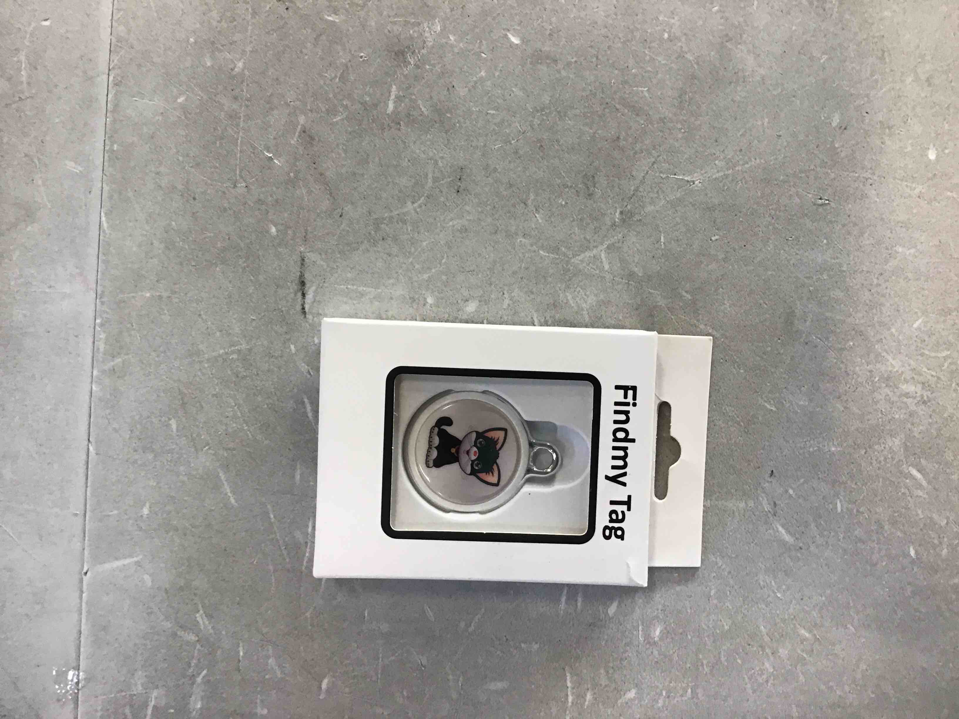 https://s3.amazonaws.com/lotting-images-prod/bidfta/BLU6769487_1721047449559.jpeg