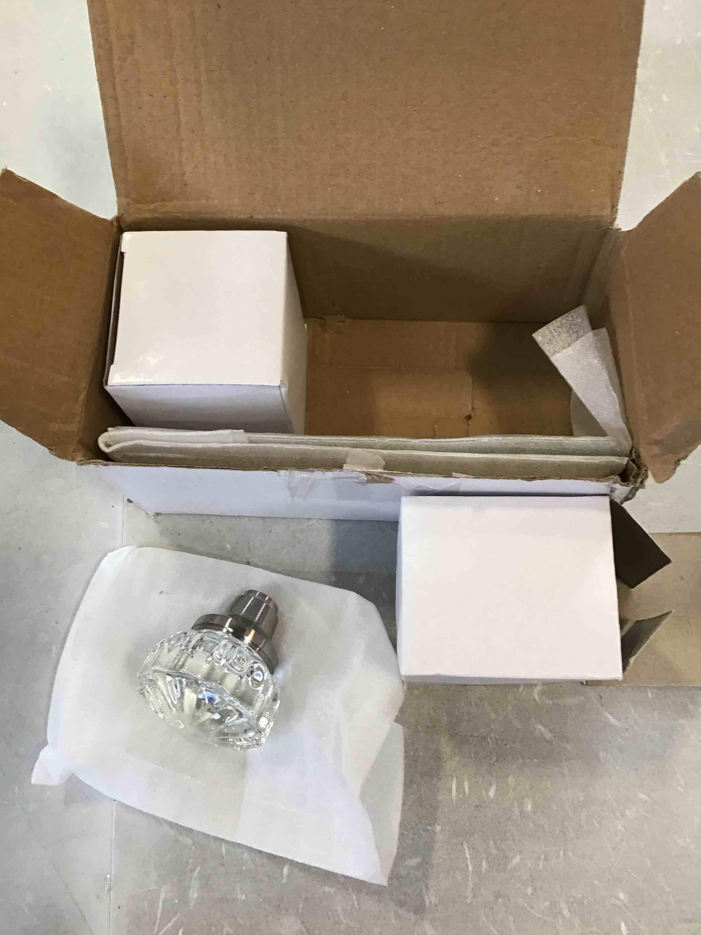 https://s3.amazonaws.com/lotting-images-prod/bidfta/BLU6769492_1721048286198.jpeg