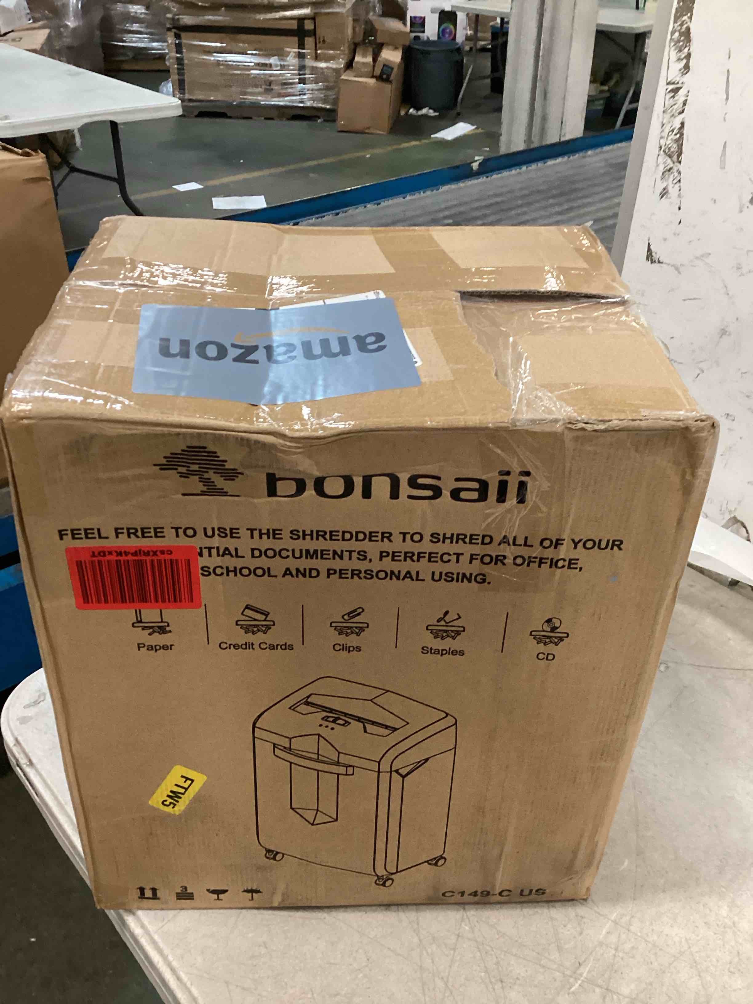 https://s3.amazonaws.com/lotting-images-prod/bidfta/BLU6770261_1720063948304.jpeg