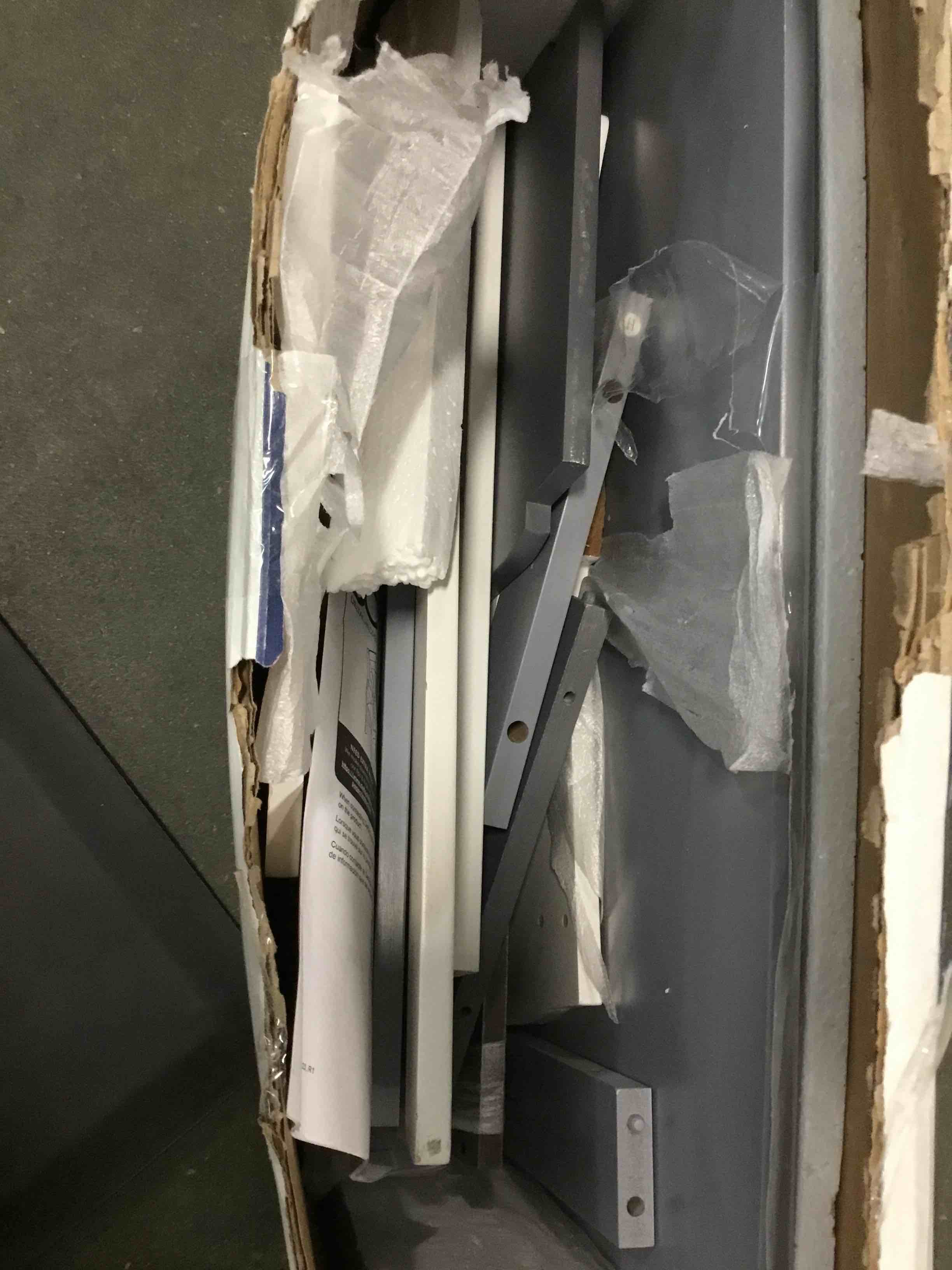 https://s3.amazonaws.com/lotting-images-prod/bidfta/BLU6770533_1720485034675.jpeg