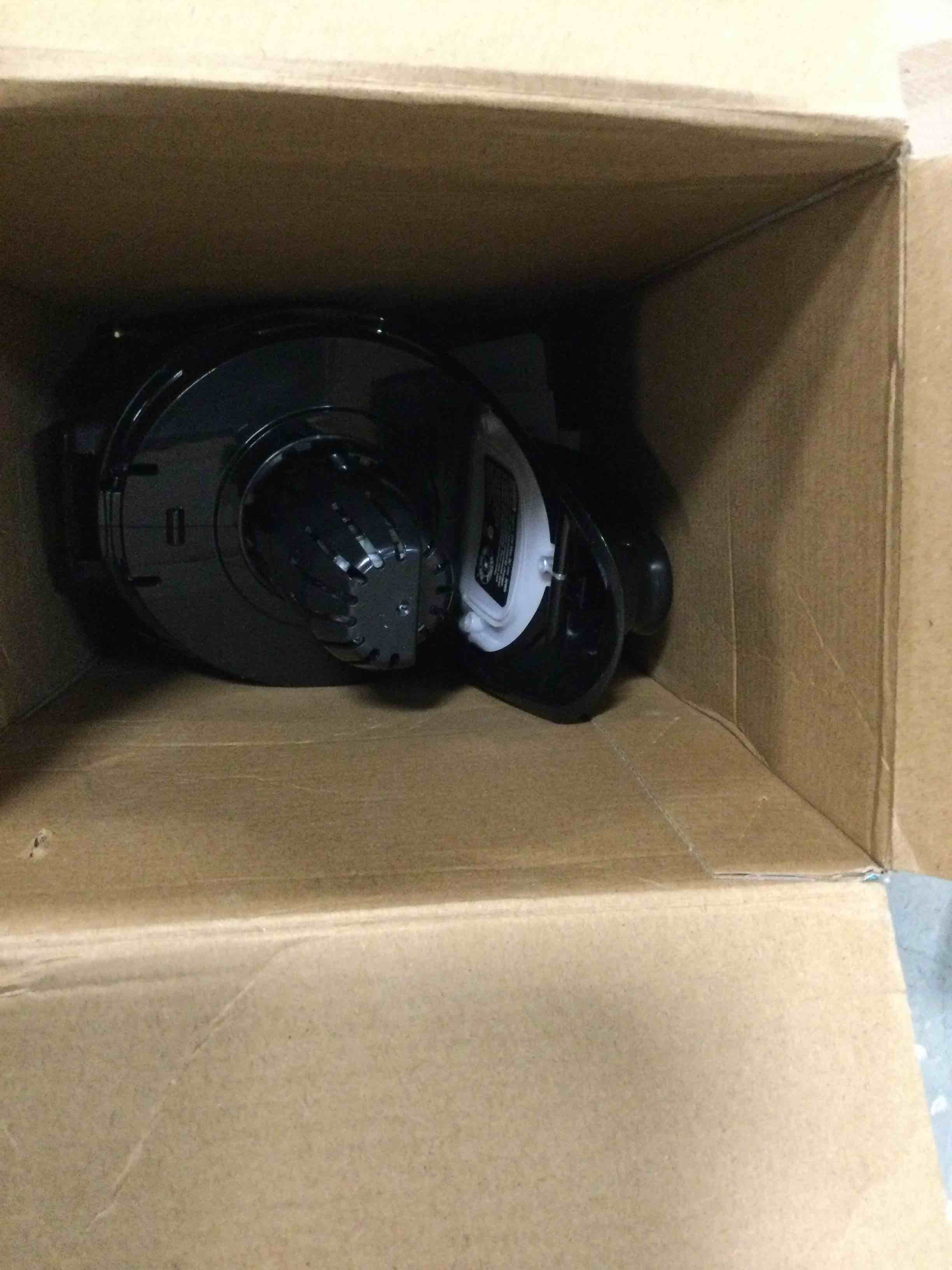 https://s3.amazonaws.com/lotting-images-prod/bidfta/BLU6770972_1720588288009.jpeg