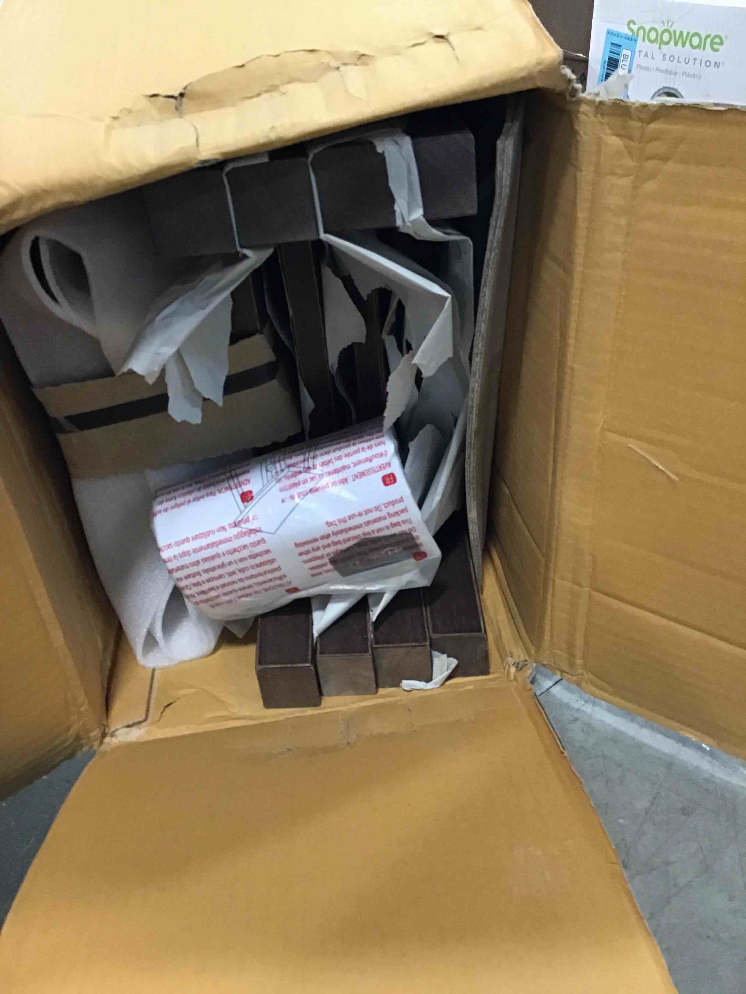 https://s3.amazonaws.com/lotting-images-prod/bidfta/BLU6771016_1720653758095.jpeg