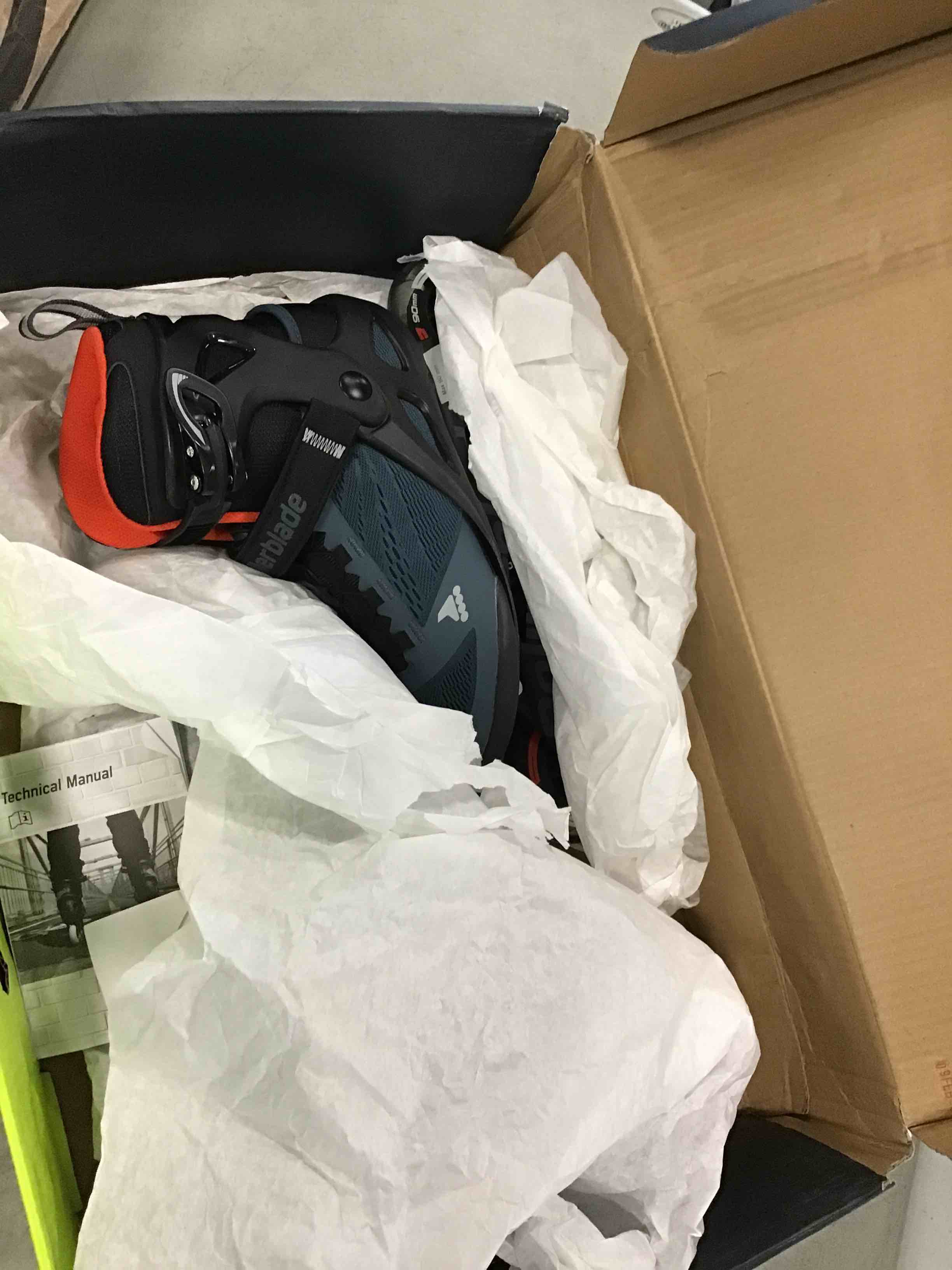 https://s3.amazonaws.com/lotting-images-prod/bidfta/BLU6771022_1720654453240.jpeg