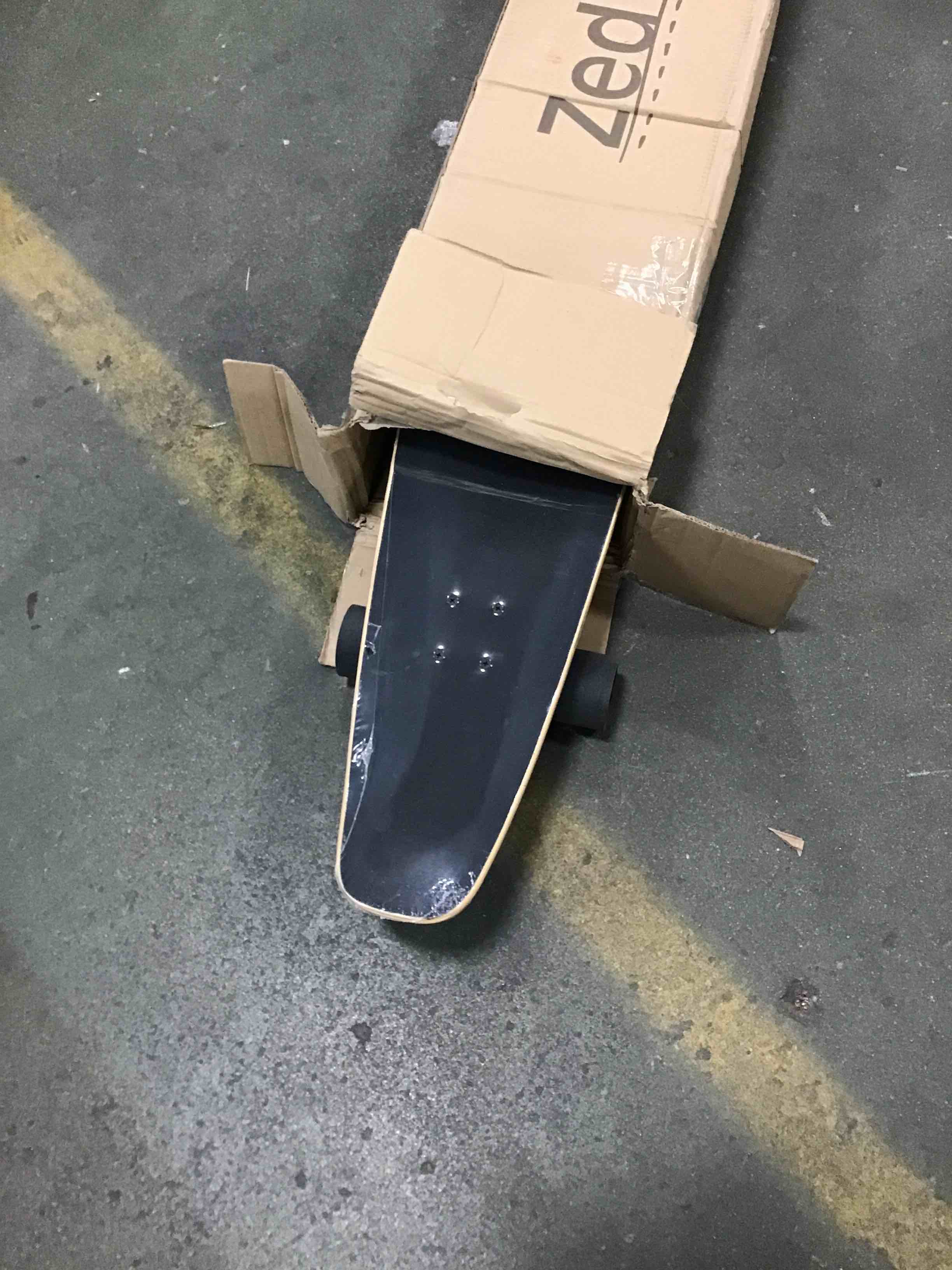 https://s3.amazonaws.com/lotting-images-prod/bidfta/BLU6771047_1720658401085.jpeg