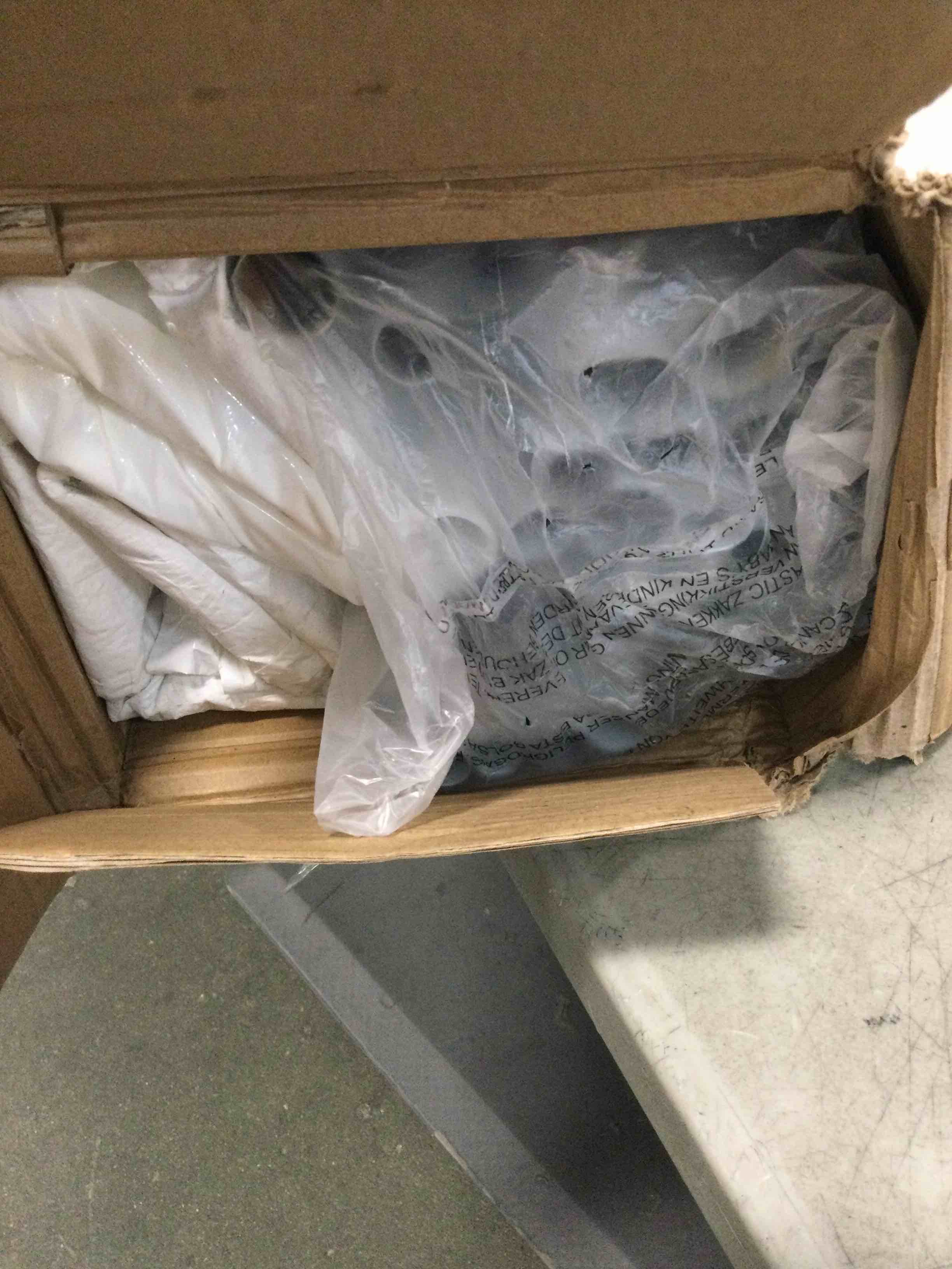 https://s3.amazonaws.com/lotting-images-prod/bidfta/BLU6771393_1720821429313.jpeg