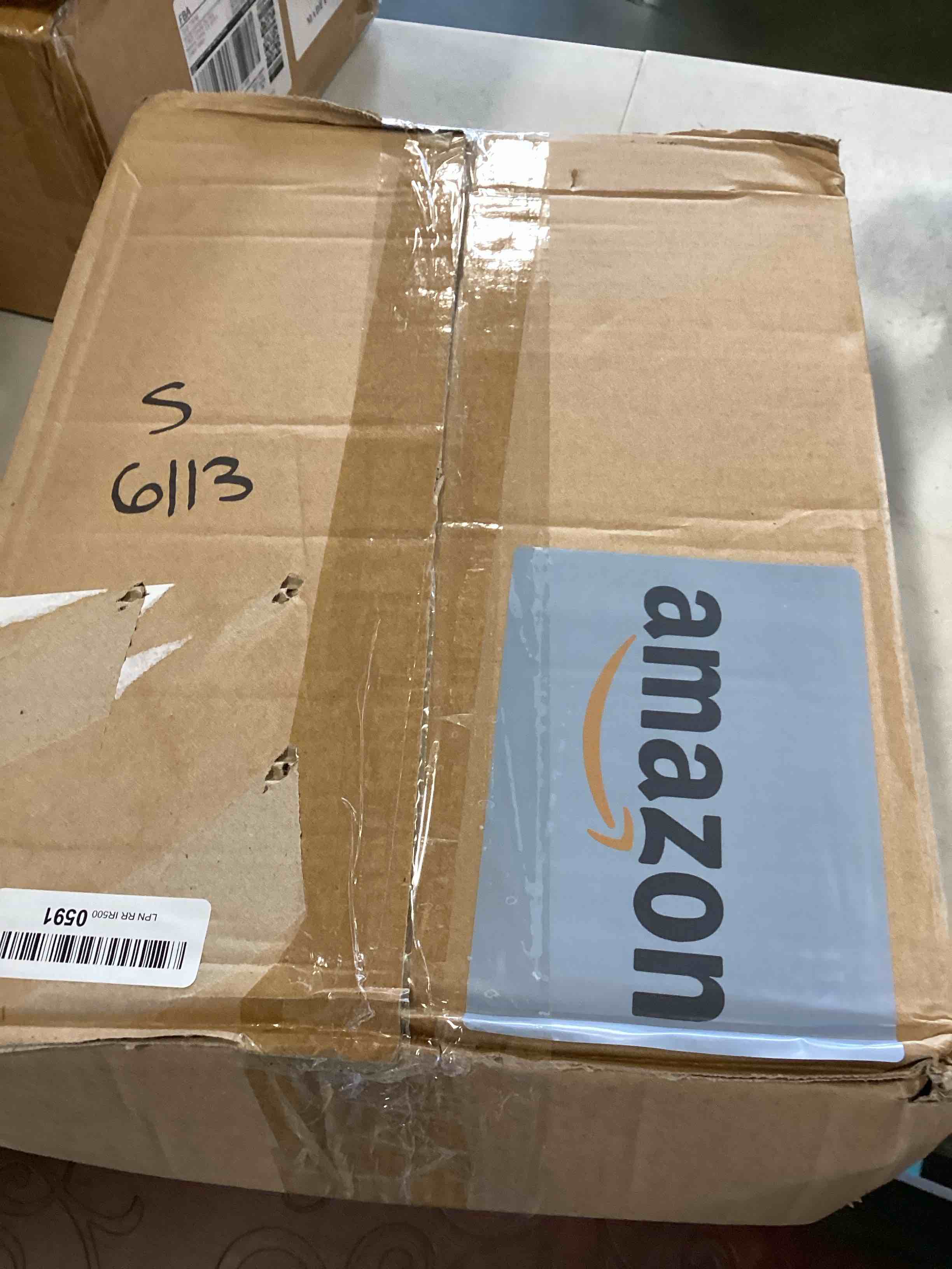 https://s3.amazonaws.com/lotting-images-prod/bidfta/BLU6771685_1719840175310.jpeg