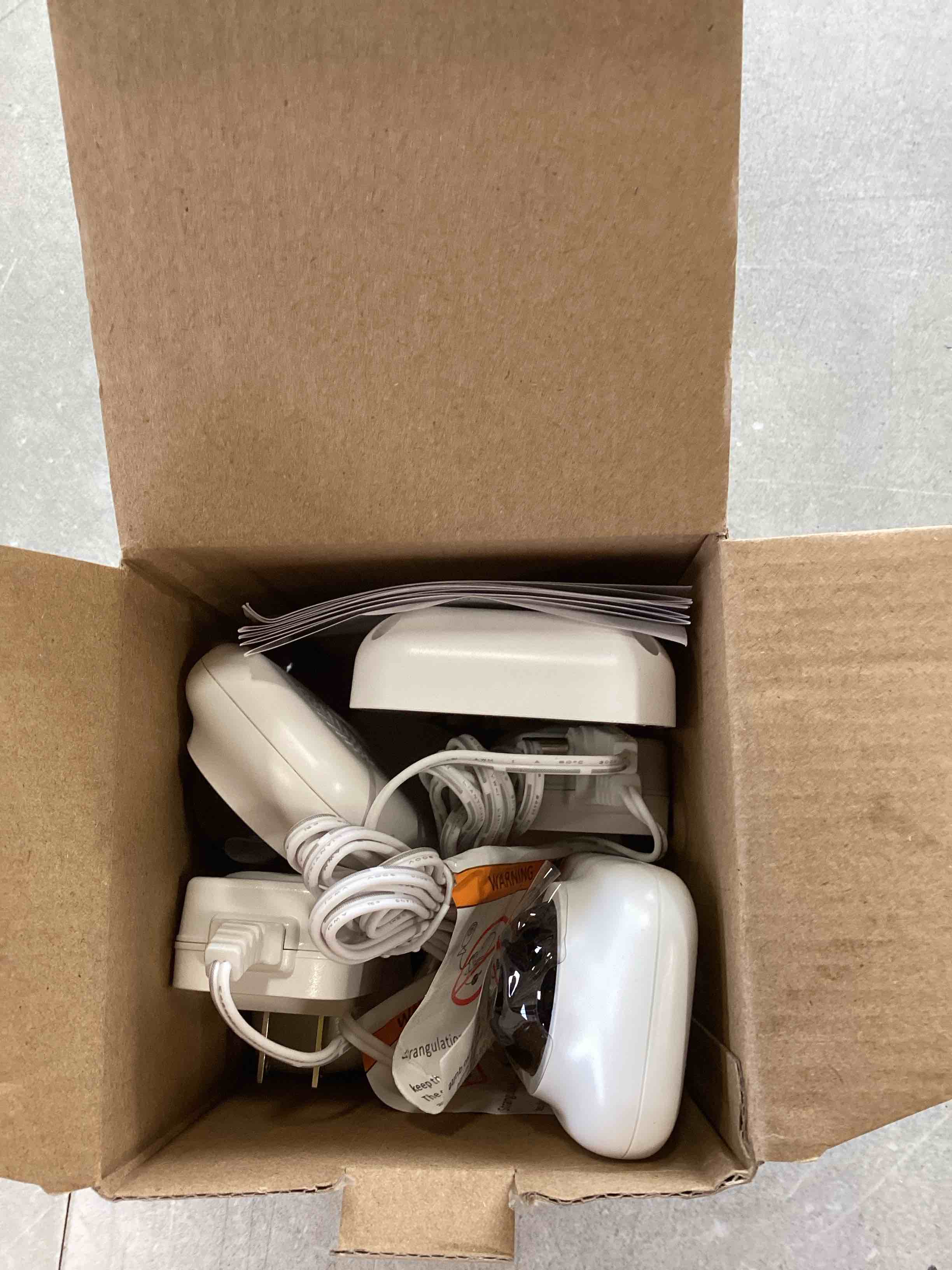 https://s3.amazonaws.com/lotting-images-prod/bidfta/BLU6772580_1720185961654.jpeg