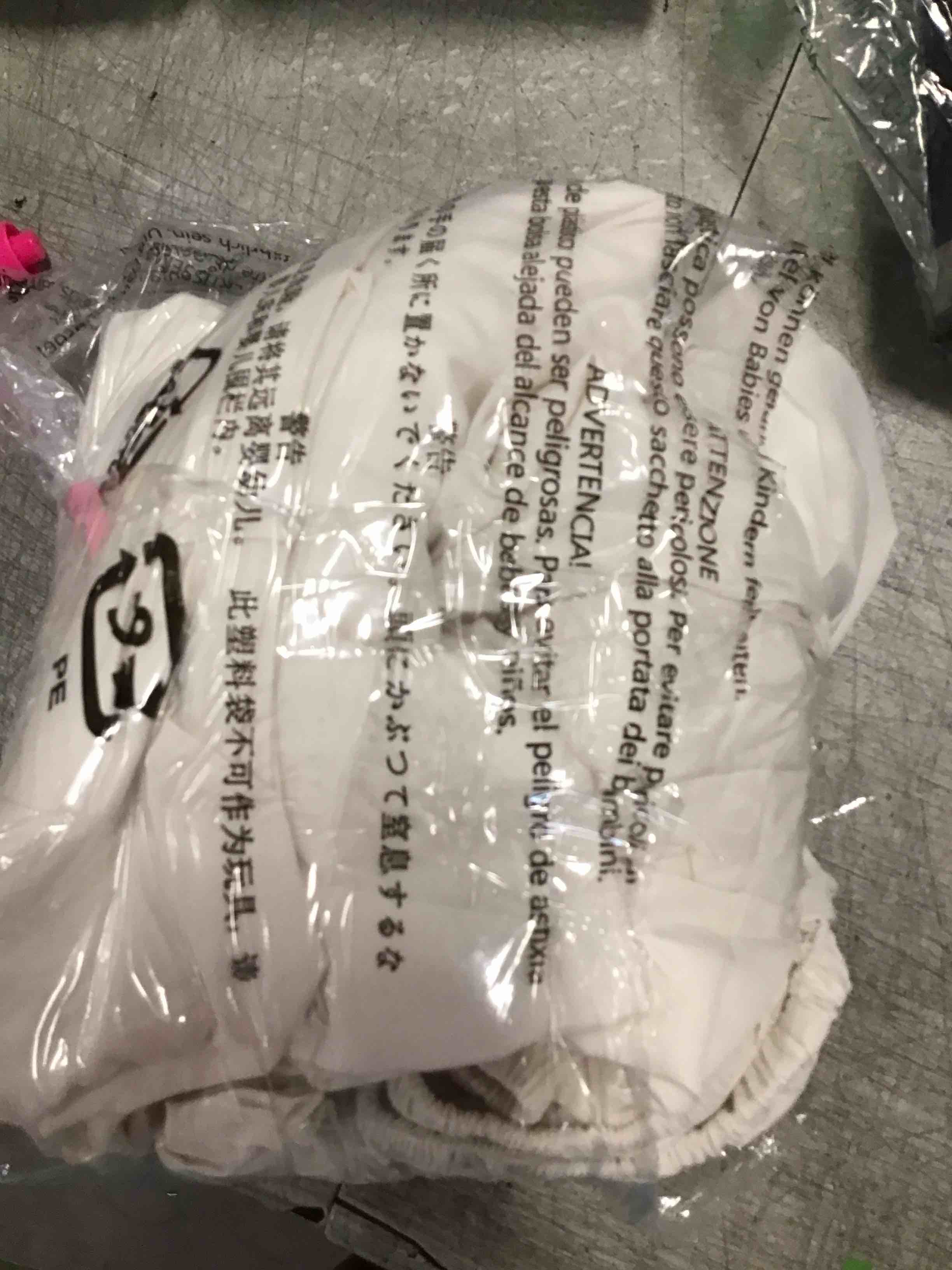 https://s3.amazonaws.com/lotting-images-prod/bidfta/BLU6774815_1721753584099.jpeg