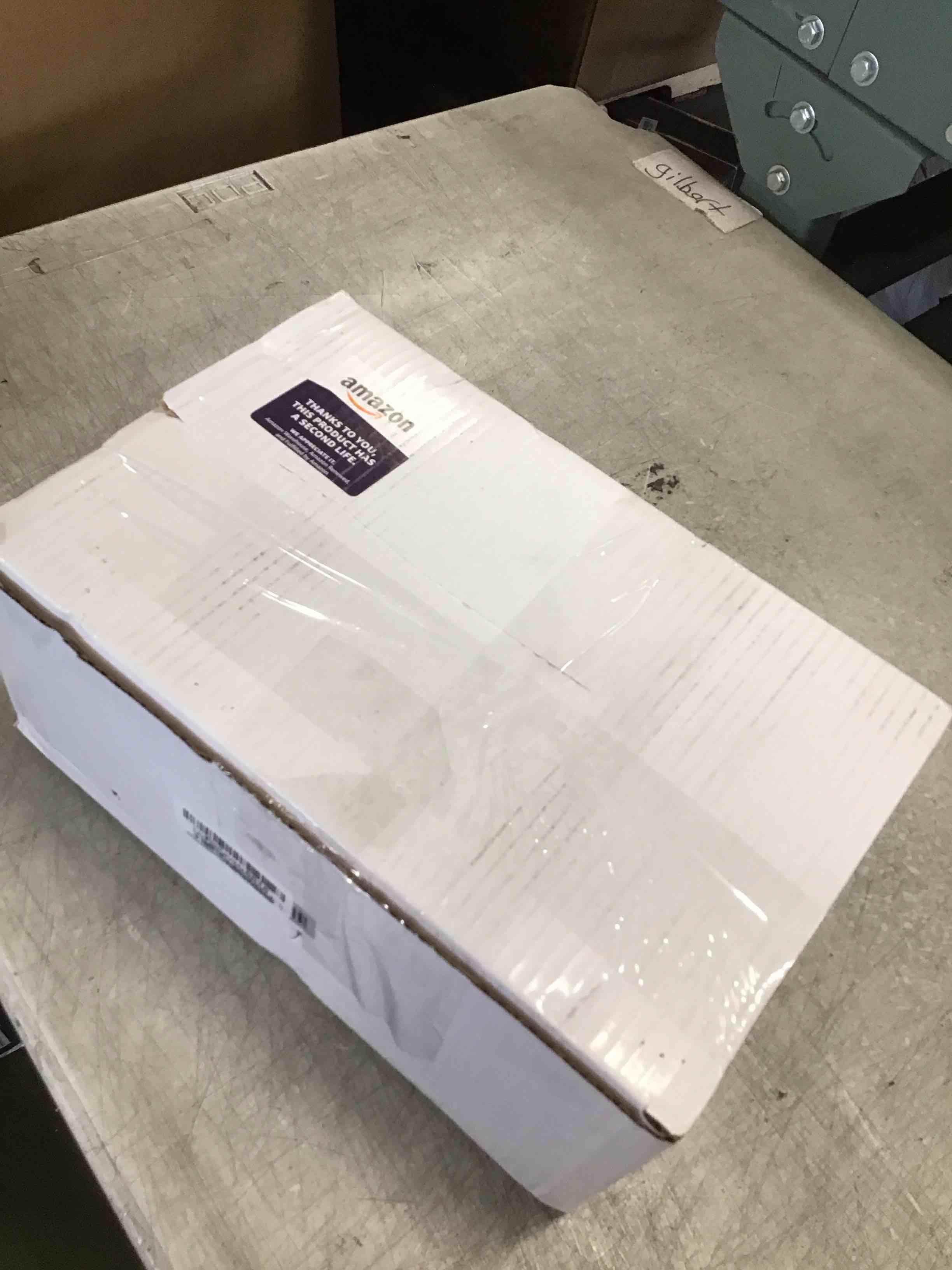 https://s3.amazonaws.com/lotting-images-prod/bidfta/BLU6774879_1721760202388.jpeg