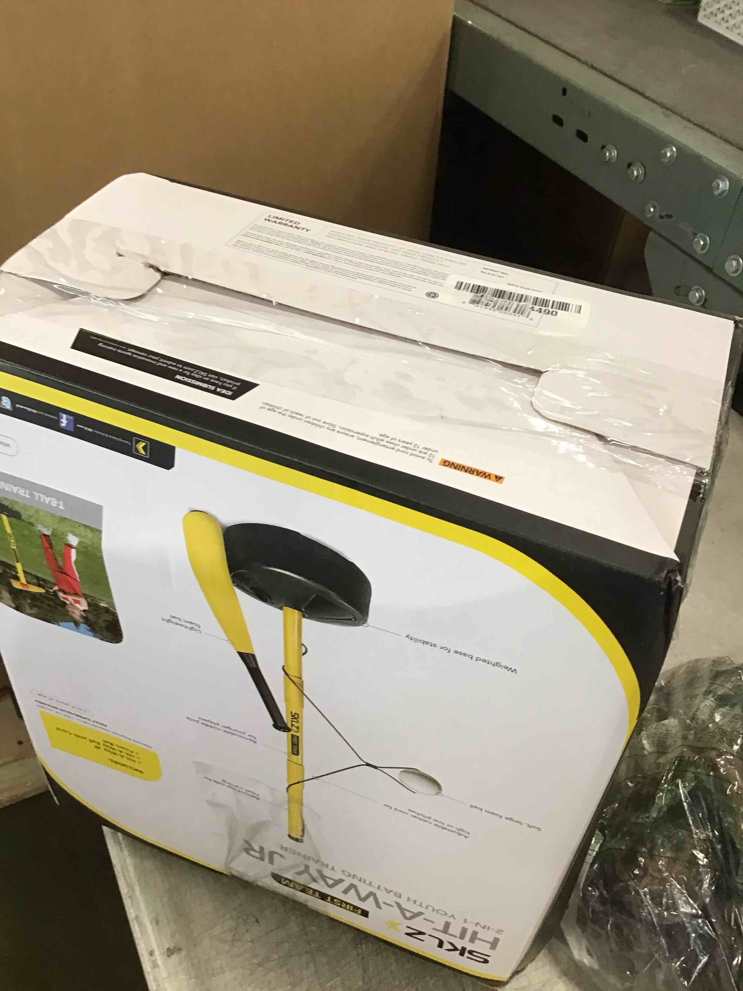 https://s3.amazonaws.com/lotting-images-prod/bidfta/BLU6774977_1721825111307.jpeg