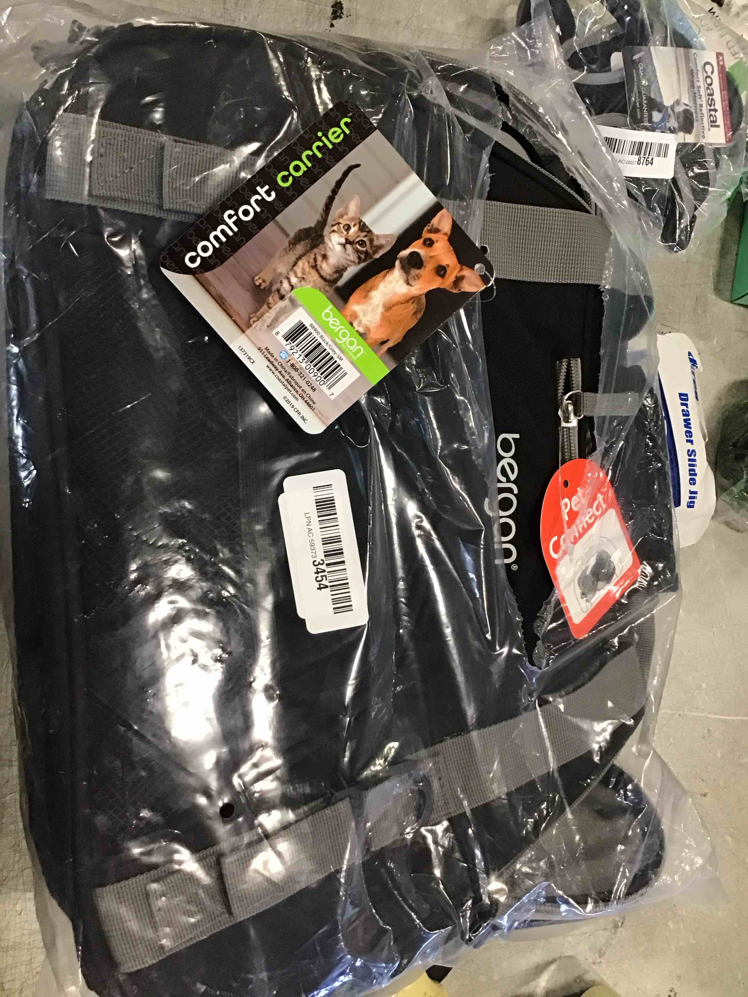https://s3.amazonaws.com/lotting-images-prod/bidfta/BLU6775723_1722000589850.jpeg