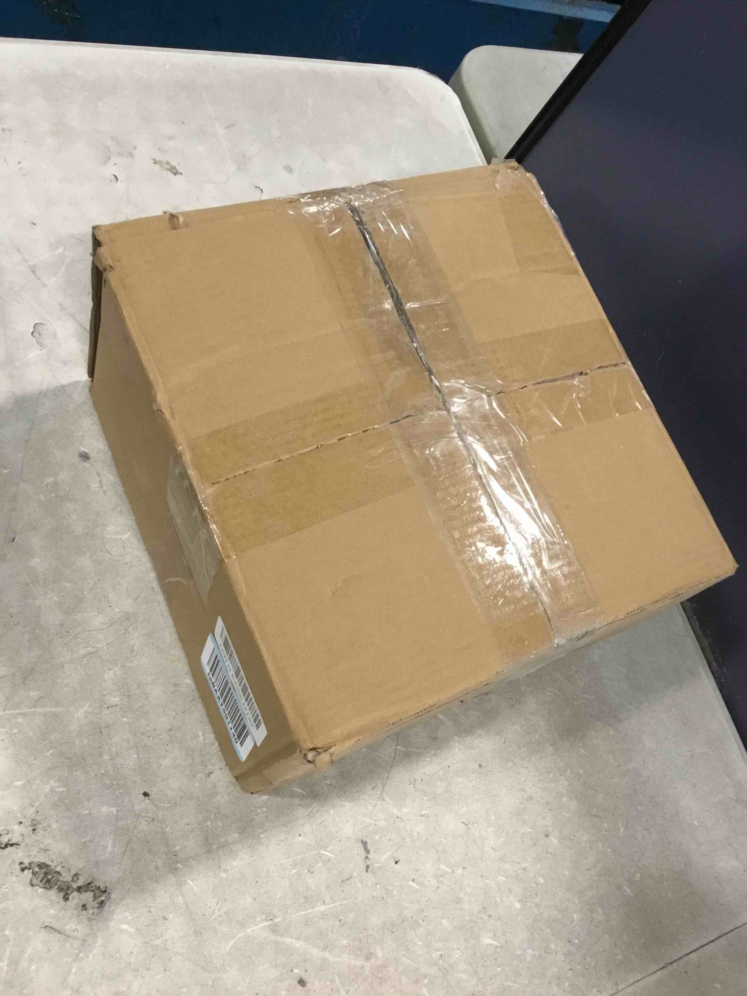 https://s3.amazonaws.com/lotting-images-prod/bidfta/BLU6776641_1721429669031.jpeg