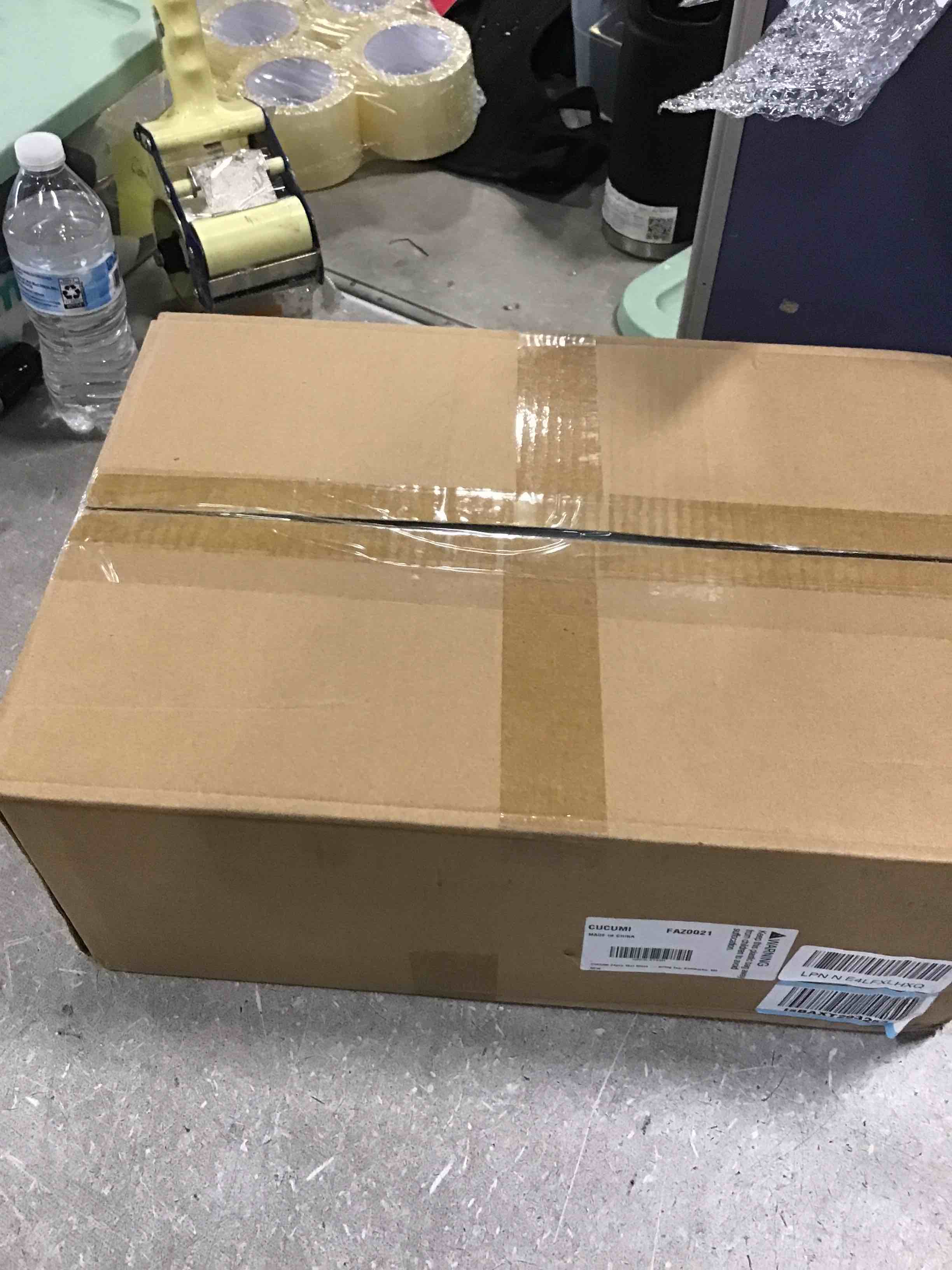 https://s3.amazonaws.com/lotting-images-prod/bidfta/BLU6776865_1721652038738.jpeg